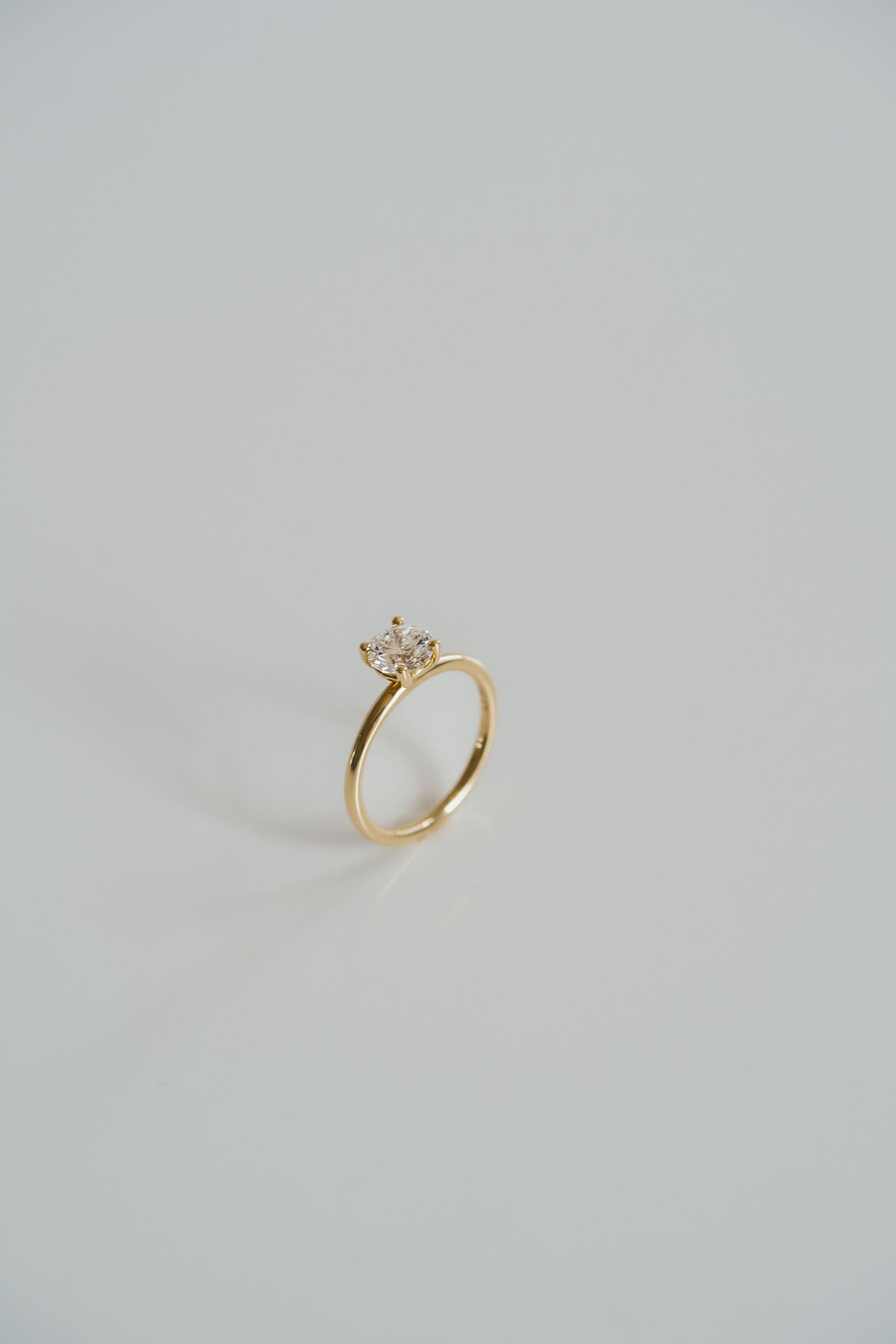 3.0 CT Elongated Cushion Solitaire Lab Grown Diamond Engagement Ringt
