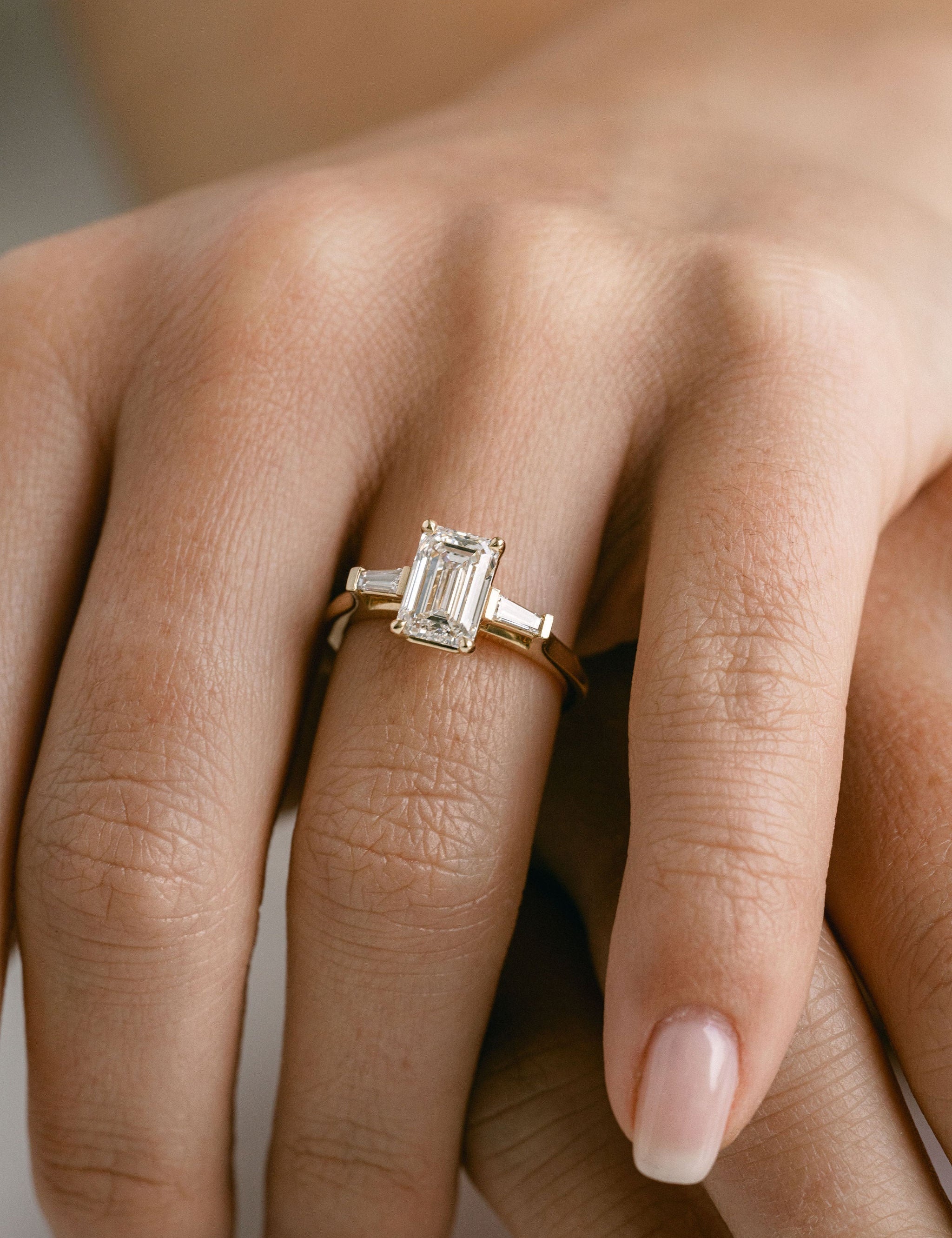 3.0 CT Elongated Cushion Solitaire Lab Grown Diamond Engagement Ringt