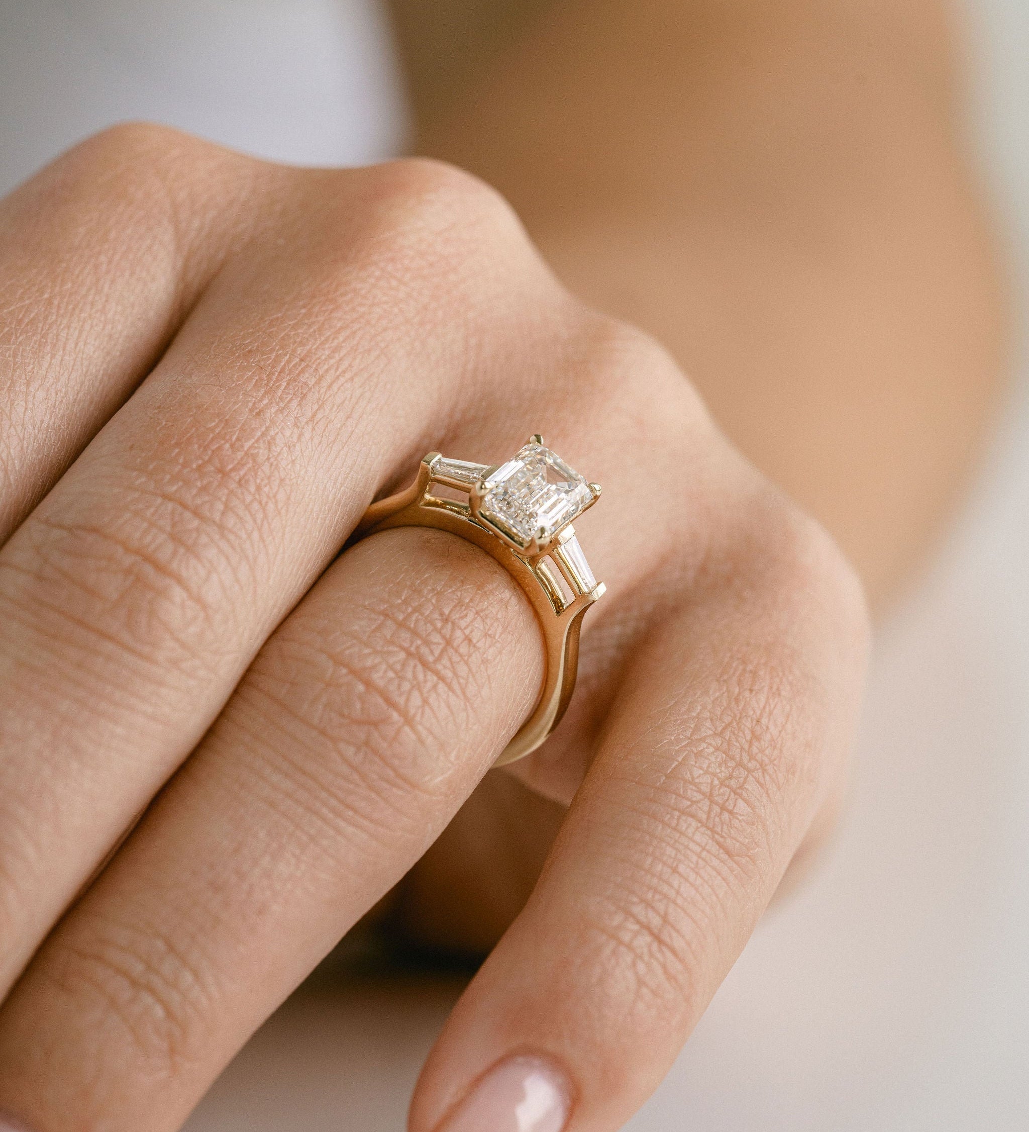 3.0 CT Elongated Cushion Solitaire Lab Grown Diamond Engagement Ringt