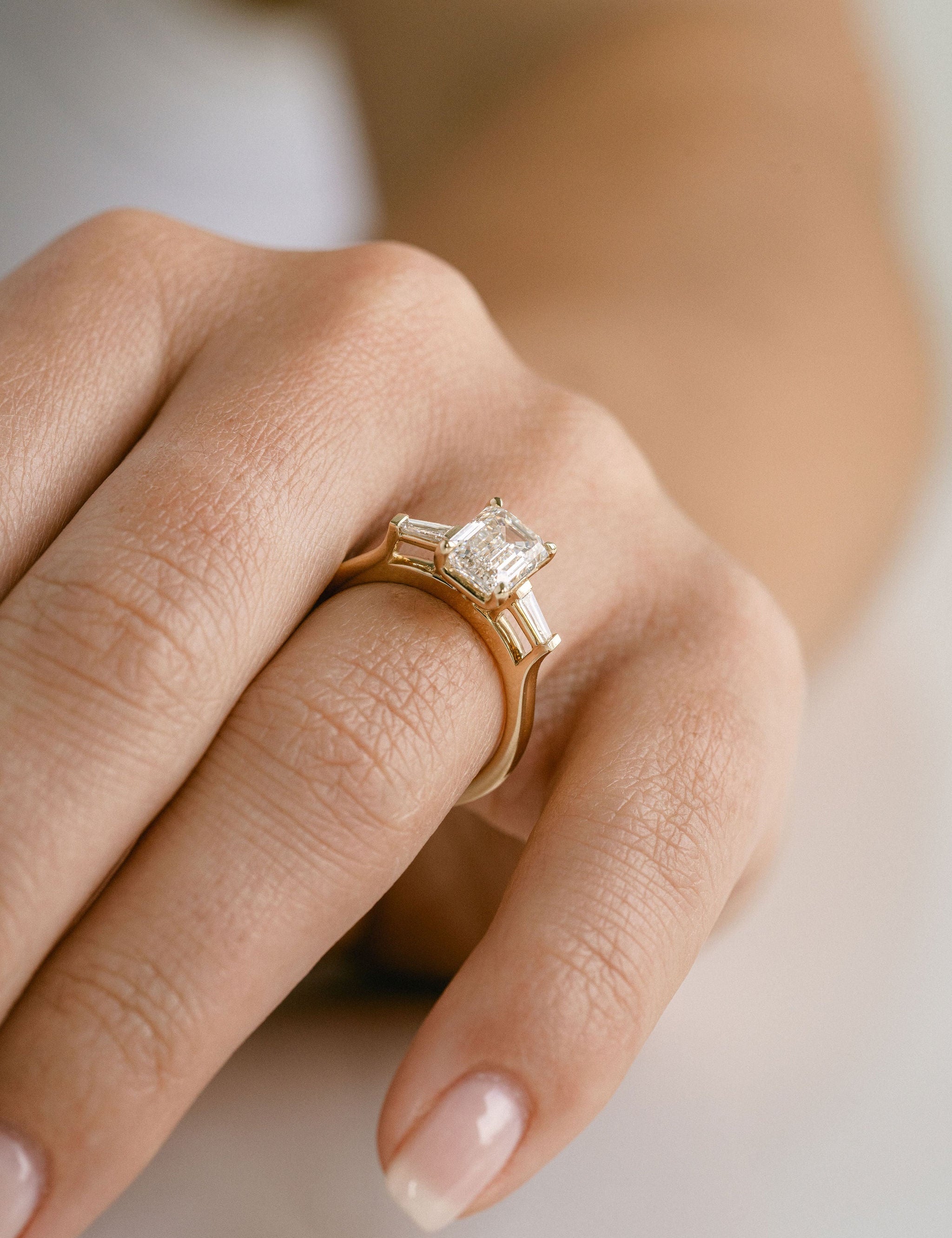 3.0 CT Elongated Cushion Solitaire Lab Grown Diamond Engagement Ringt