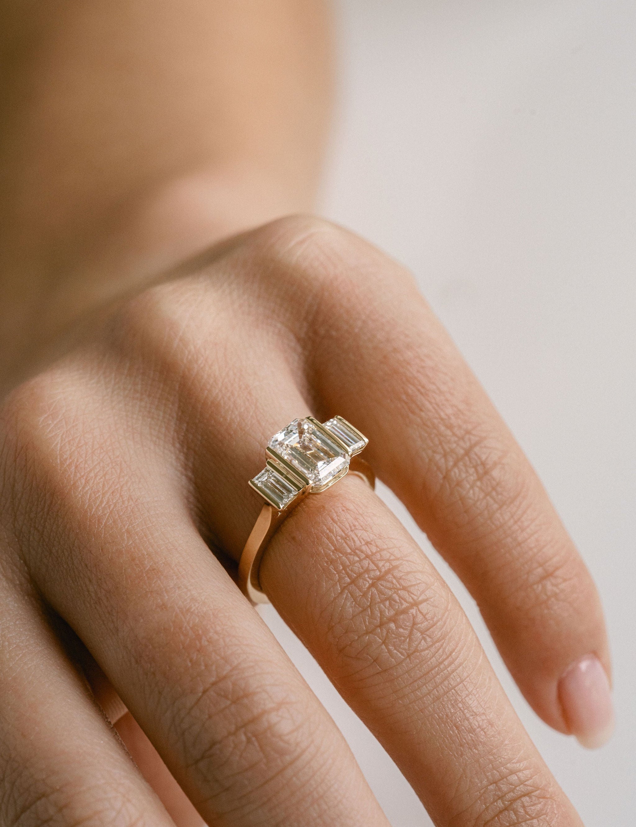 3.0 CT Elongated Cushion Solitaire Lab Grown Diamond Engagement Ringt