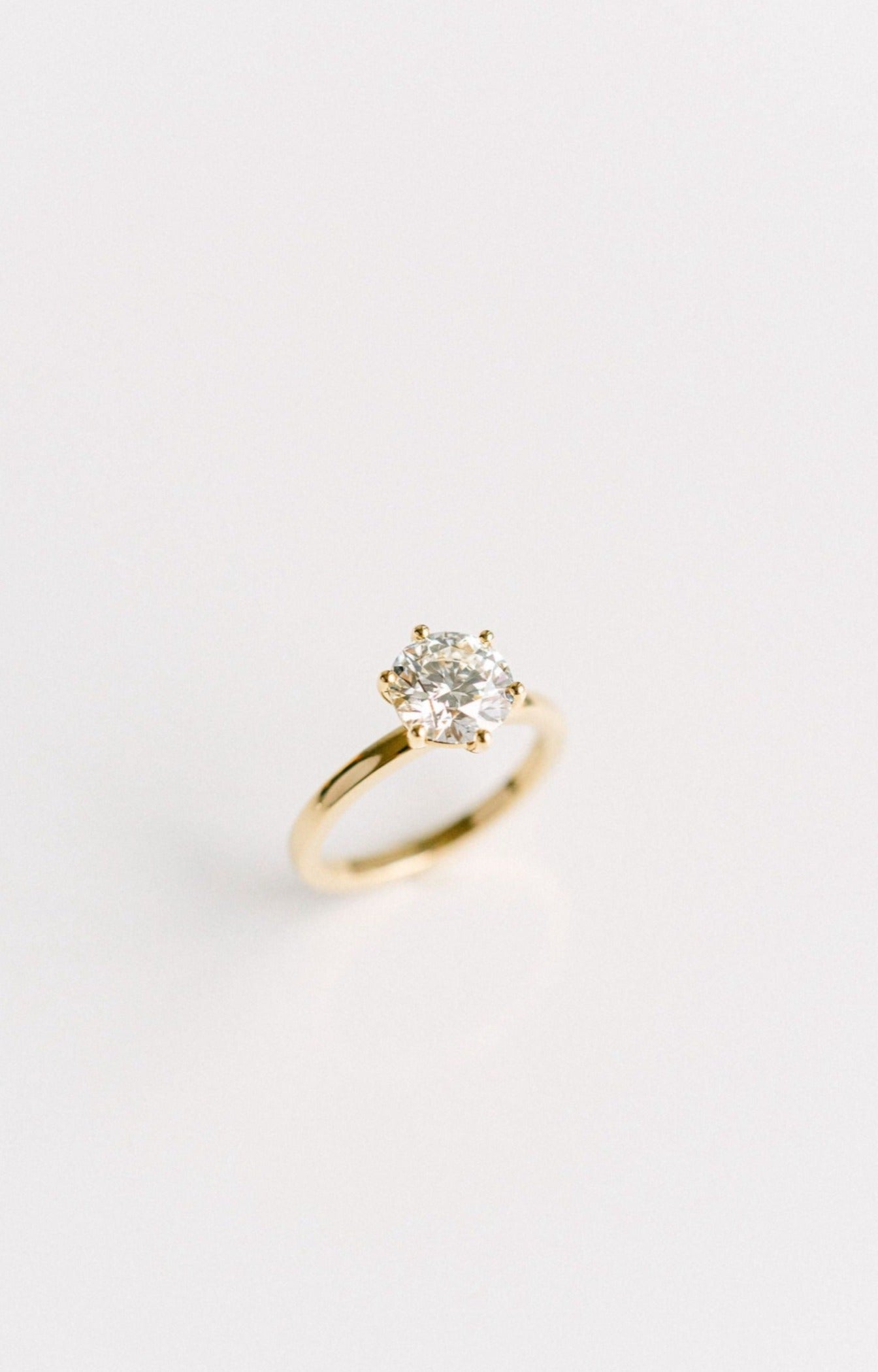 3.0 CT Elongated Cushion Solitaire Lab Grown Diamond Engagement Ringt