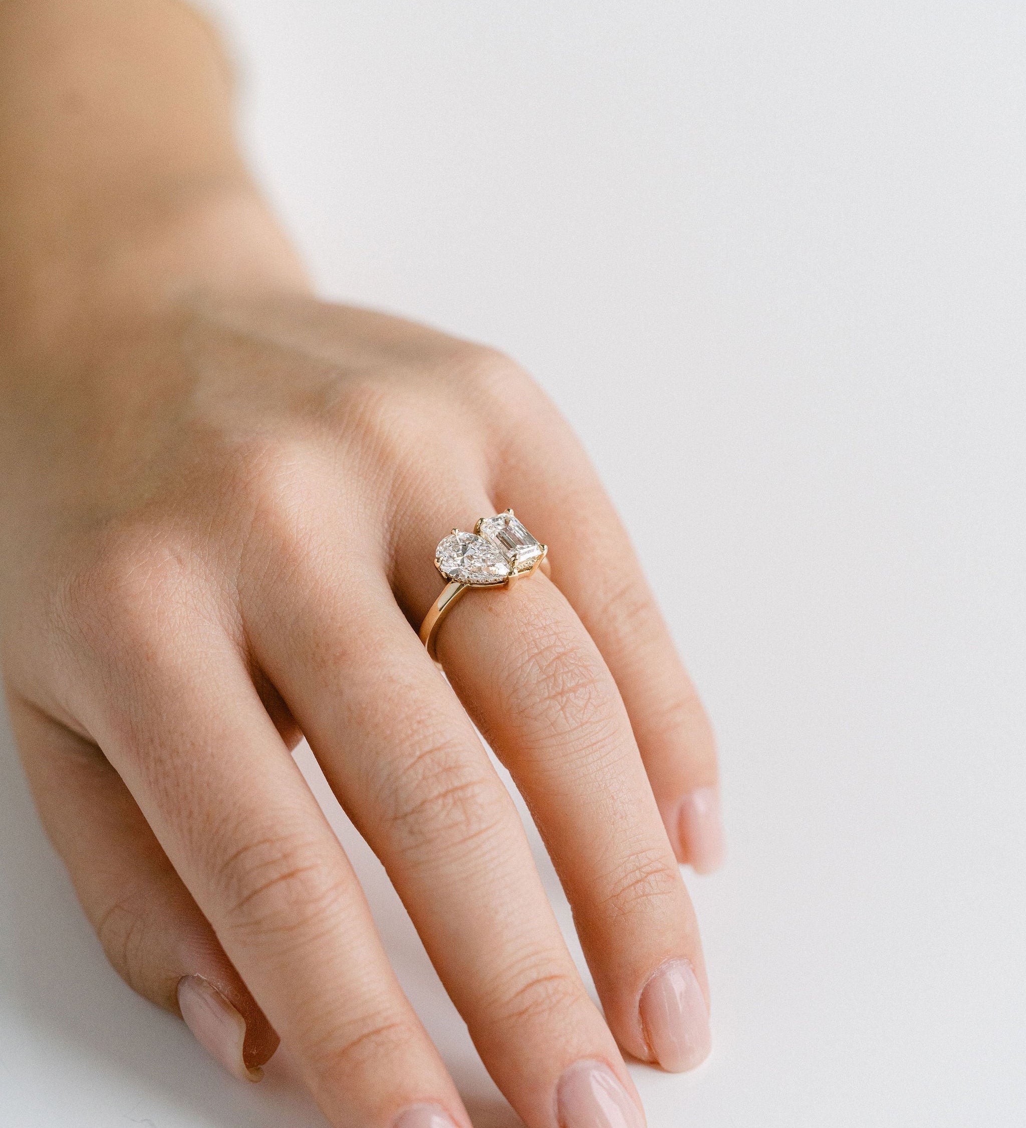 3.0 CT Elongated Cushion Solitaire Lab Grown Diamond Engagement Ringt