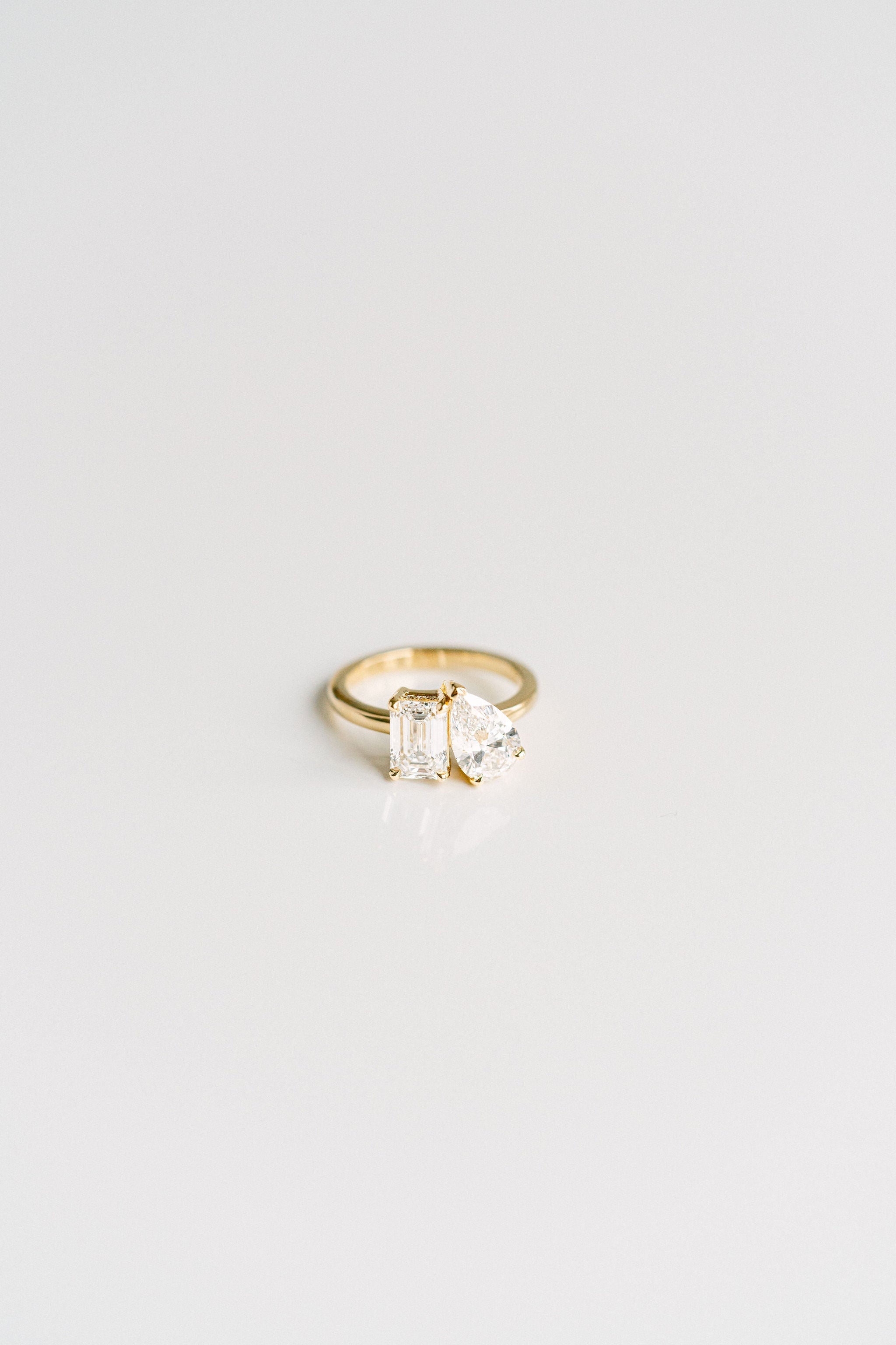 3.0 CT Elongated Cushion Solitaire Lab Grown Diamond Engagement Ringt