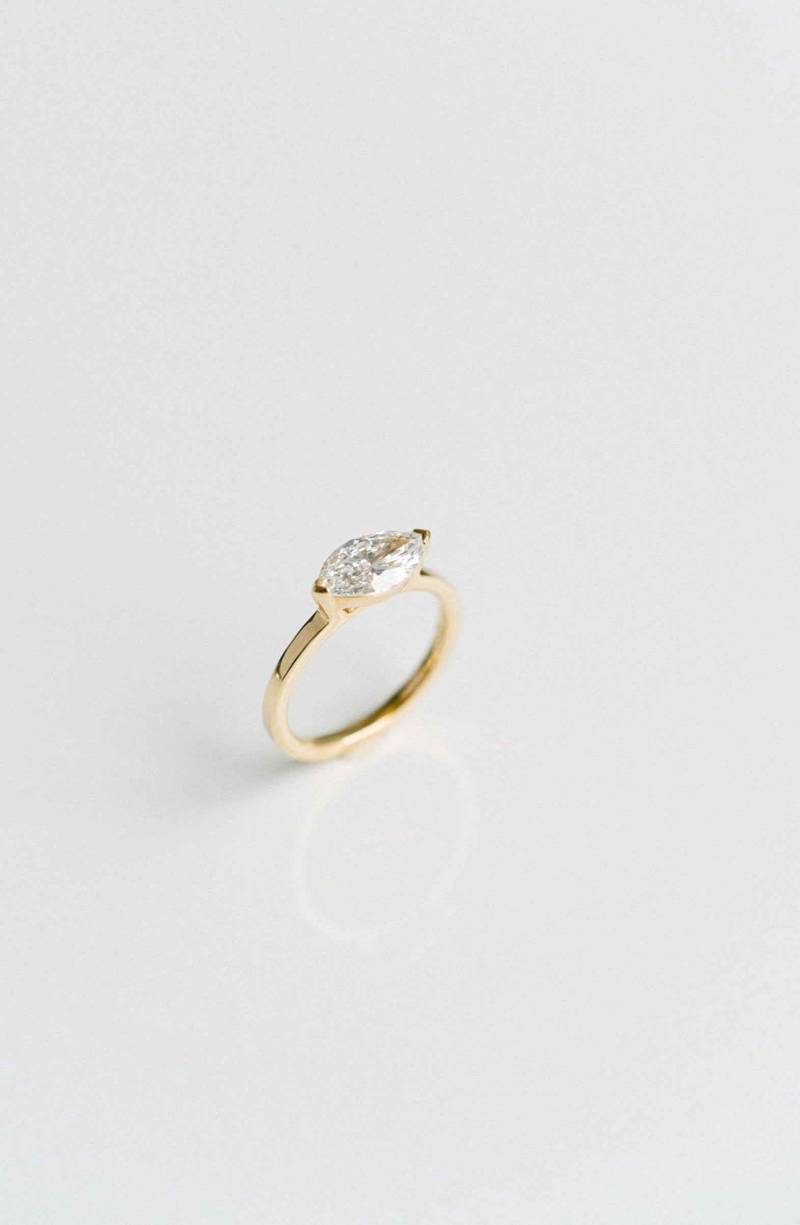 3.0 CT Elongated Cushion Solitaire Lab Grown Diamond Engagement Ringt