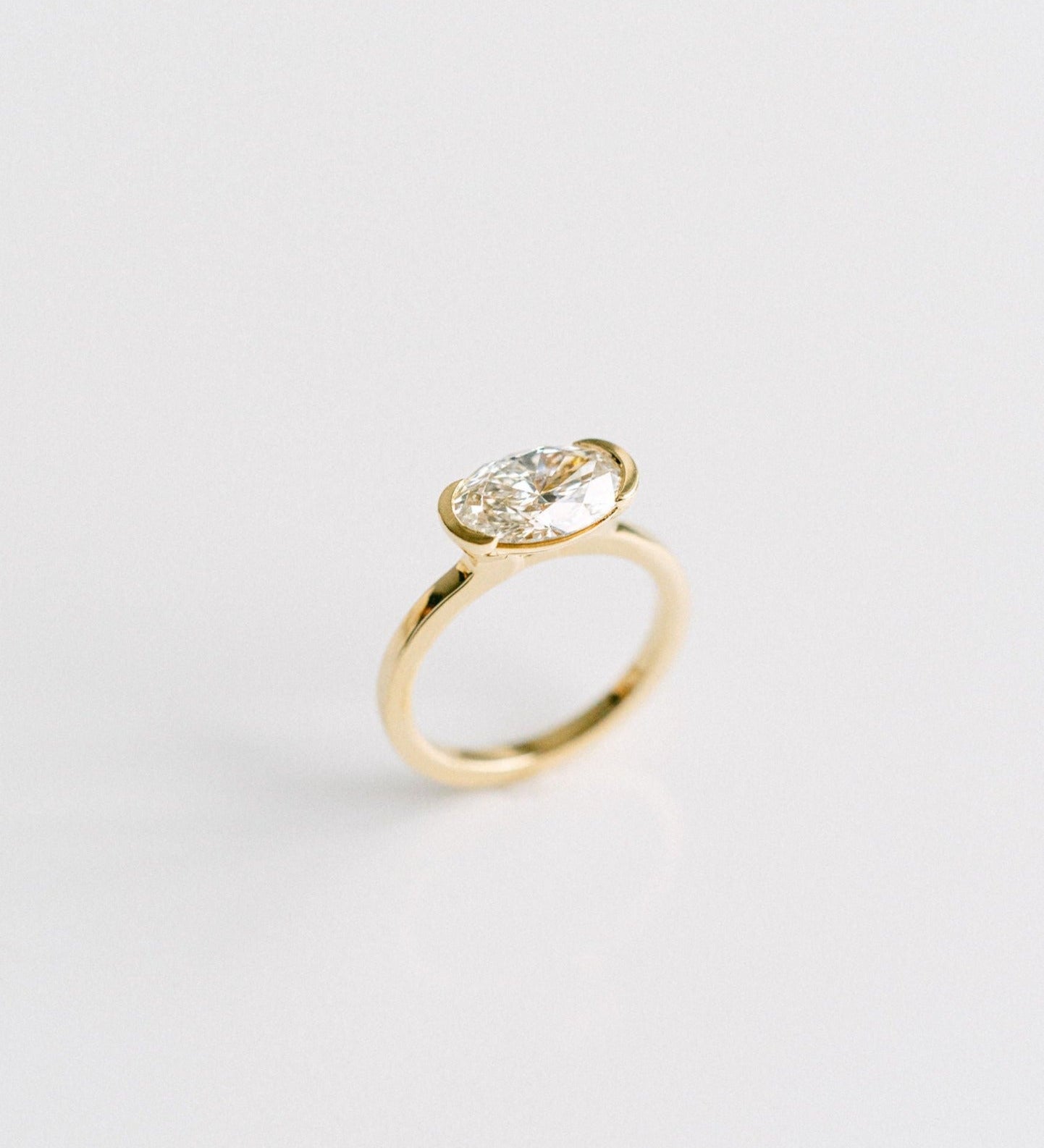 3.0 CT Elongated Cushion Solitaire Lab Grown Diamond Engagement Ringt