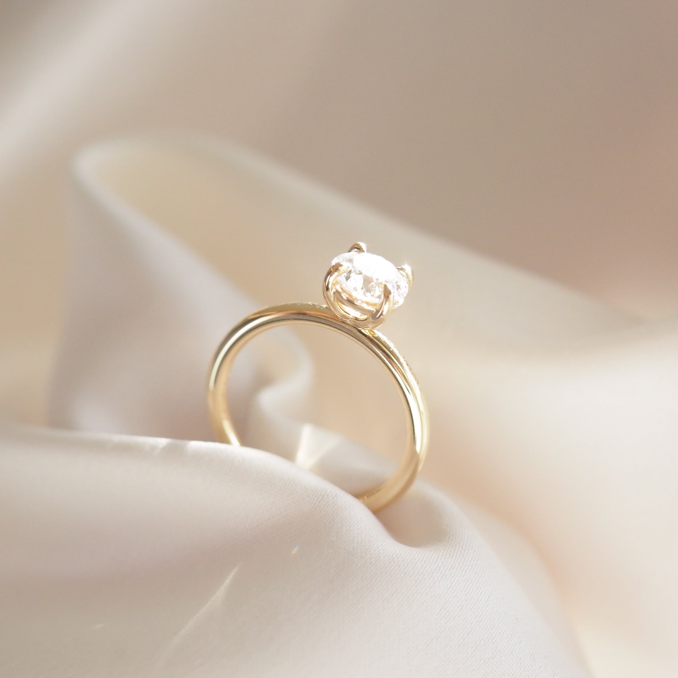 1.5 CT Round Solitaire Moissanite Engagement Ring