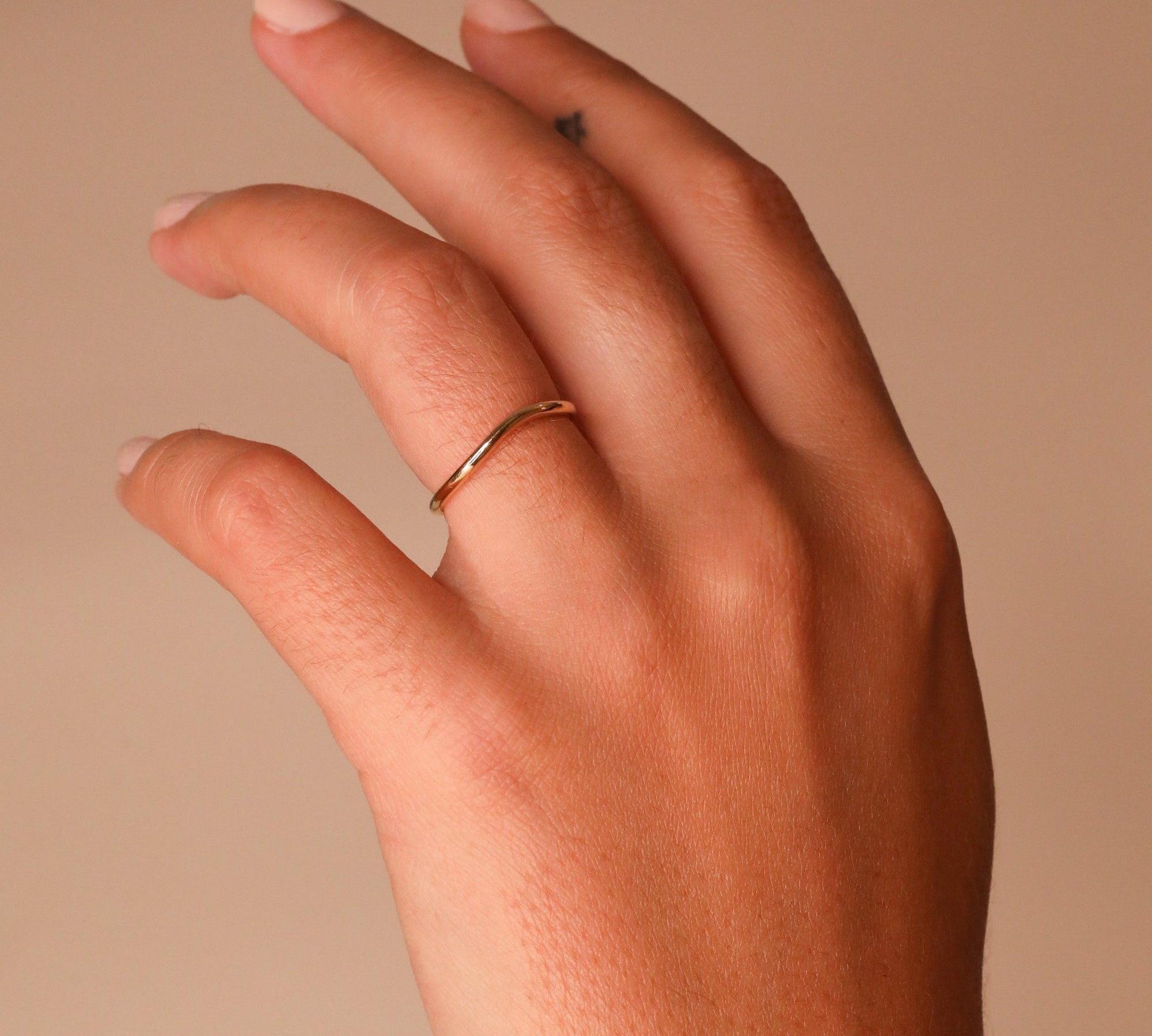 Classic Curved Wedding Band