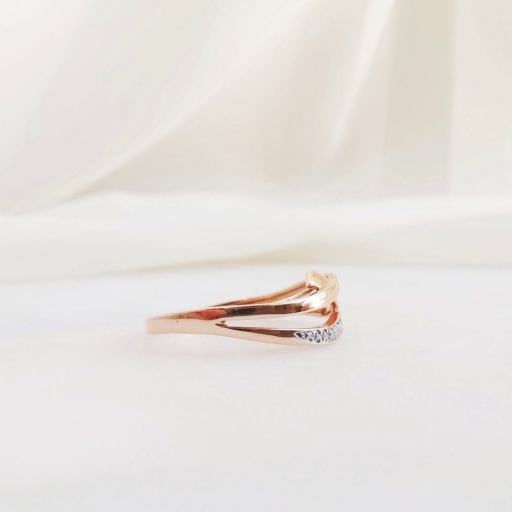 0.03 CT Round Criss Cross Lab Grown Diamond Wedding Band