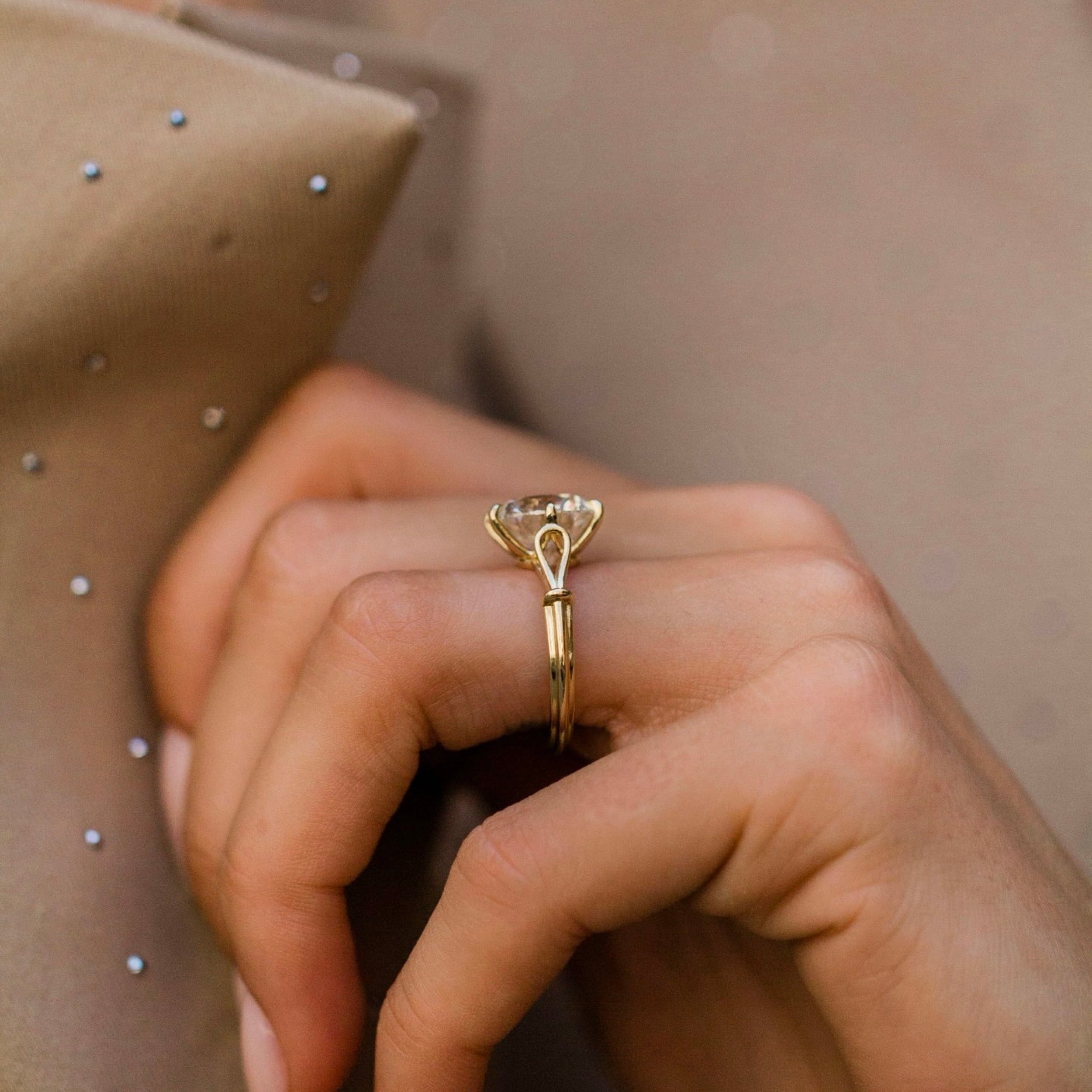 3.5 CT Round Lab Grown Diamond Unique Engagement Ring