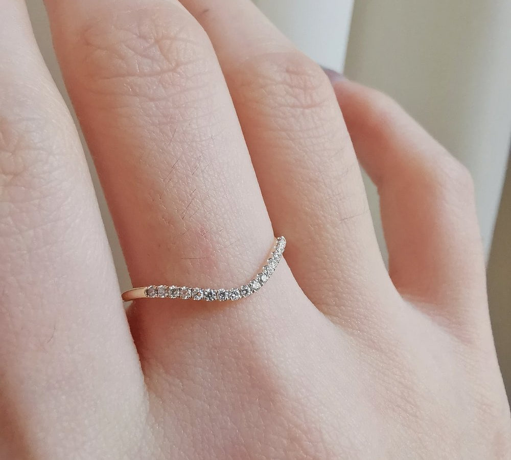 0.09 CT Round Curved Lab Grown Diamond Wedding Band