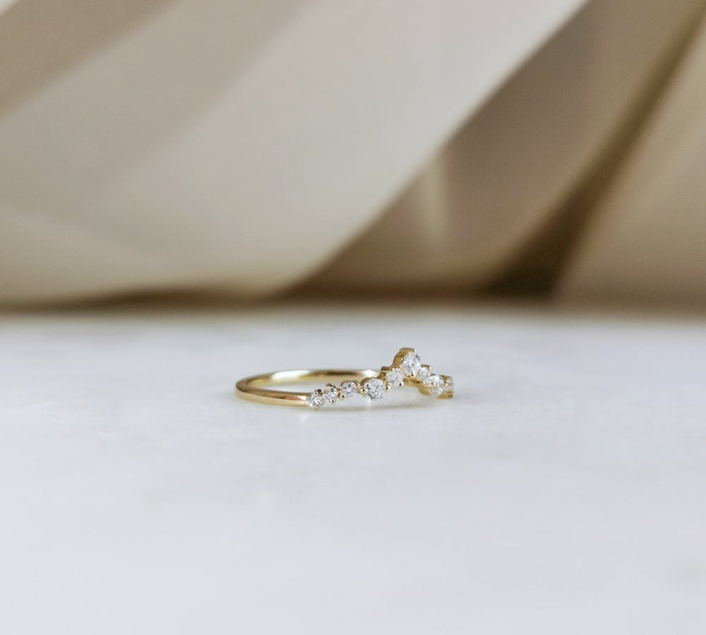 0.16 CT Round Curved Lab Grown Diamond Wedding Band