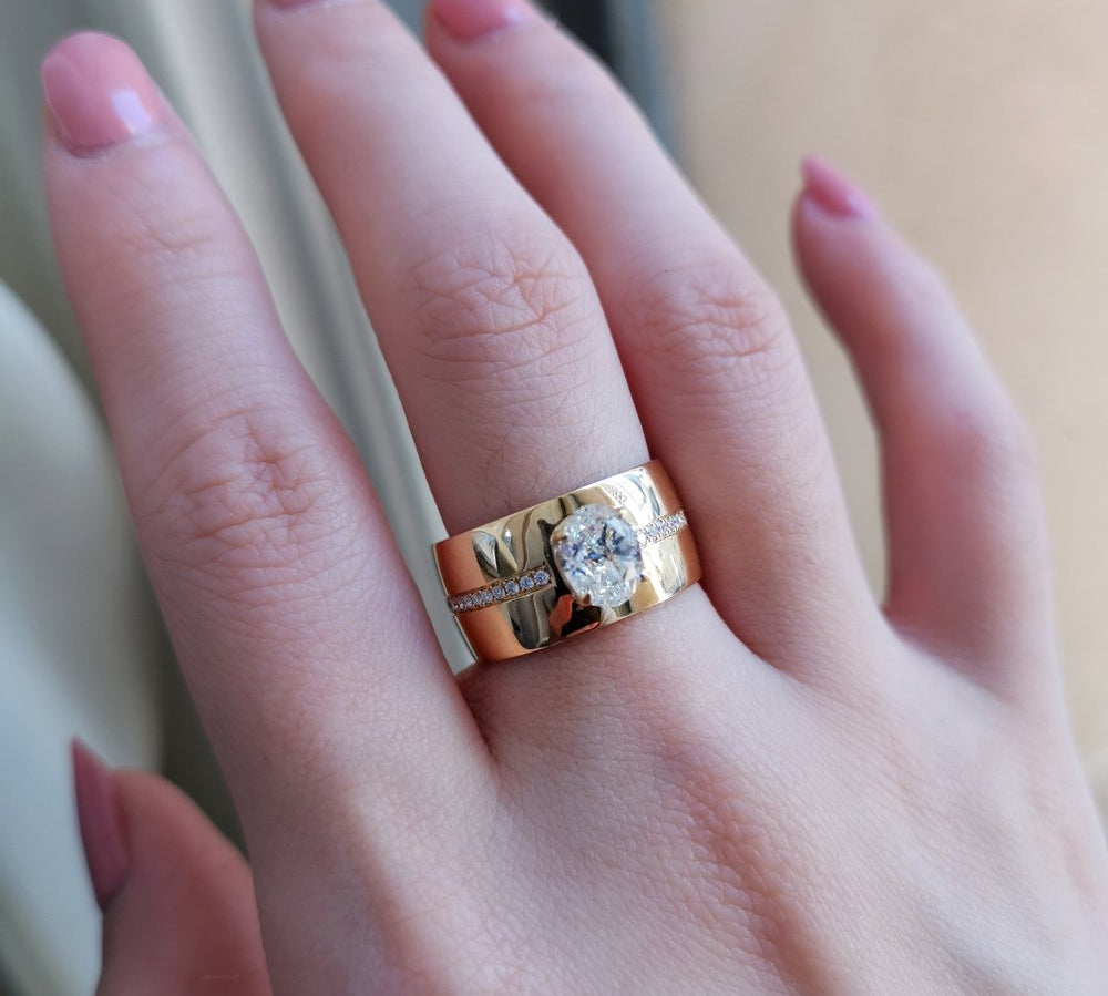 1.36 CT Oval & Round Unique Lab Grown Diamond Wedding Band