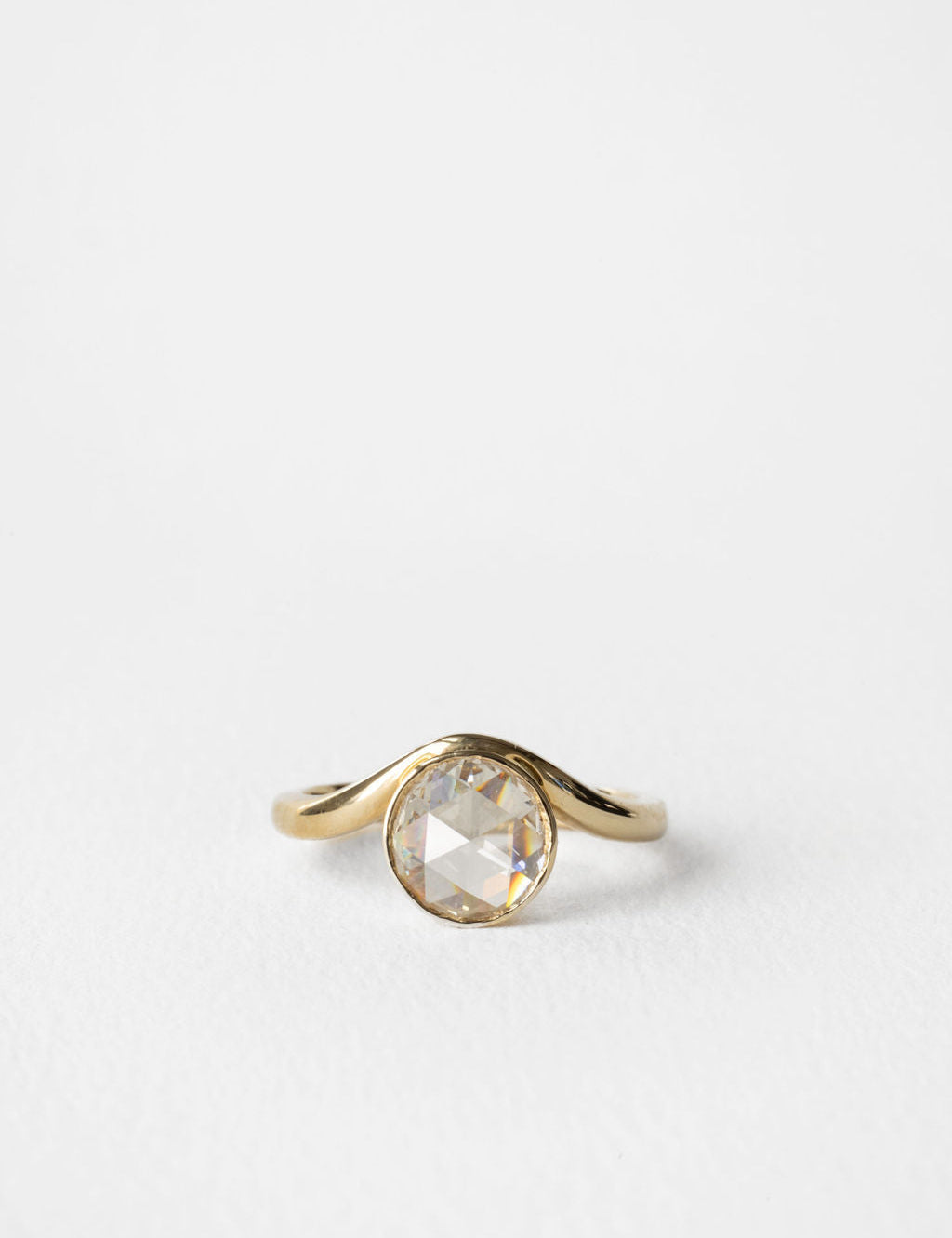 0.94 CT True Antique Round Solitaire Lab Grown Diamond Engagement Ring