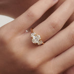 1 CT Oval Three Stone Moissanite Engagement Ring