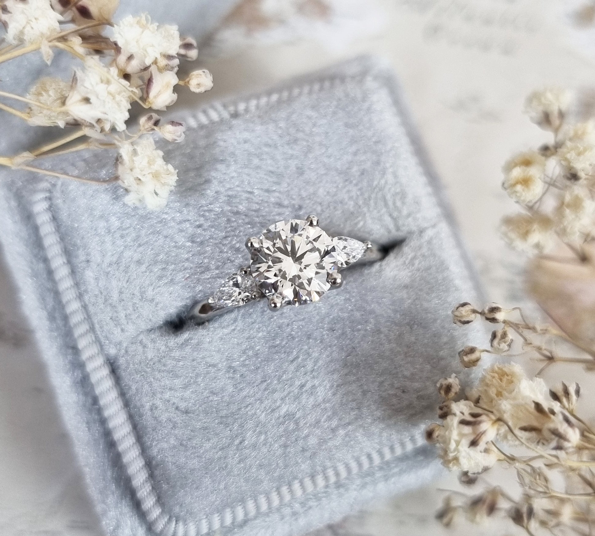 1.0 CT Round Three Stones Lab Grown Diamond Engagement Ring