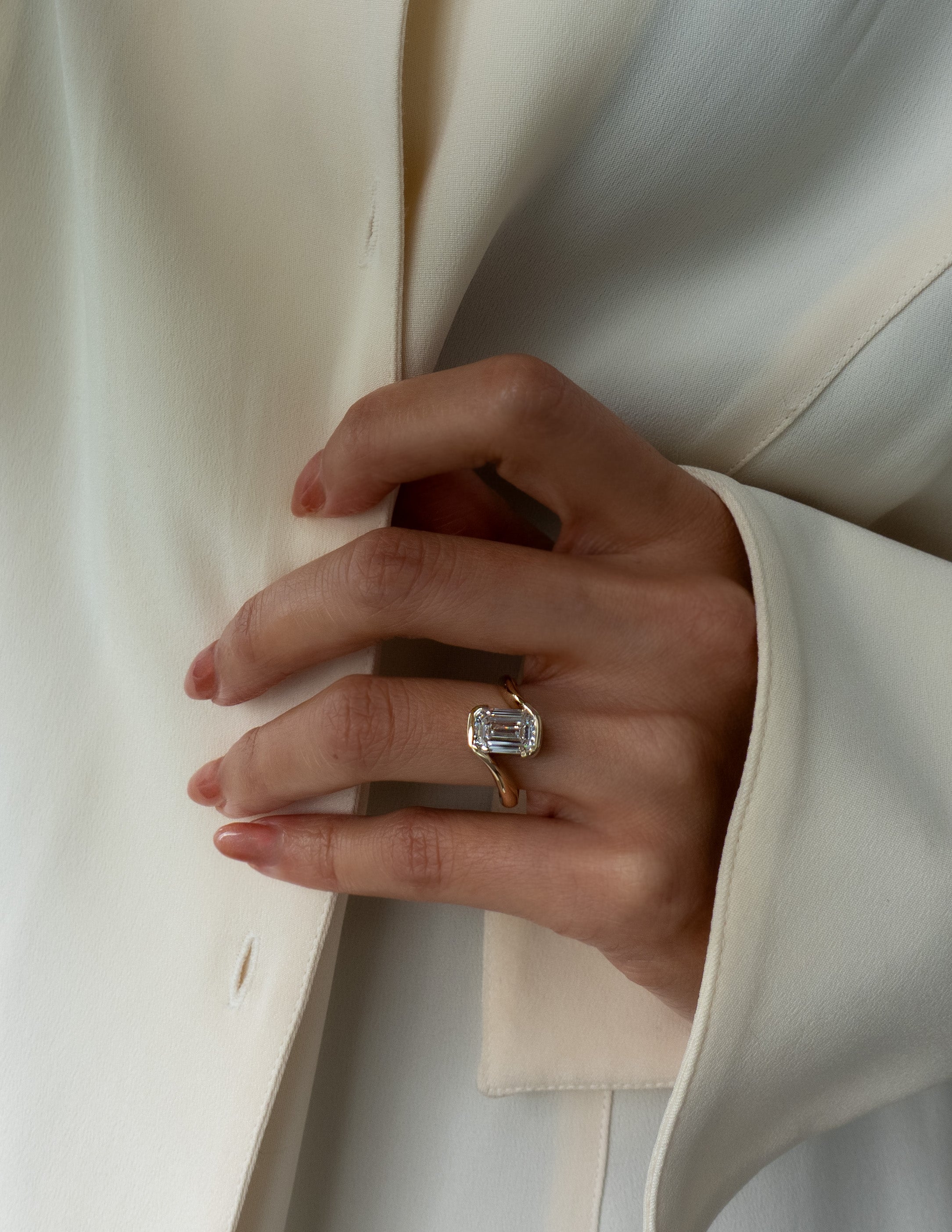Oval Solitaire Lab Grown Diamond Engagement Ring