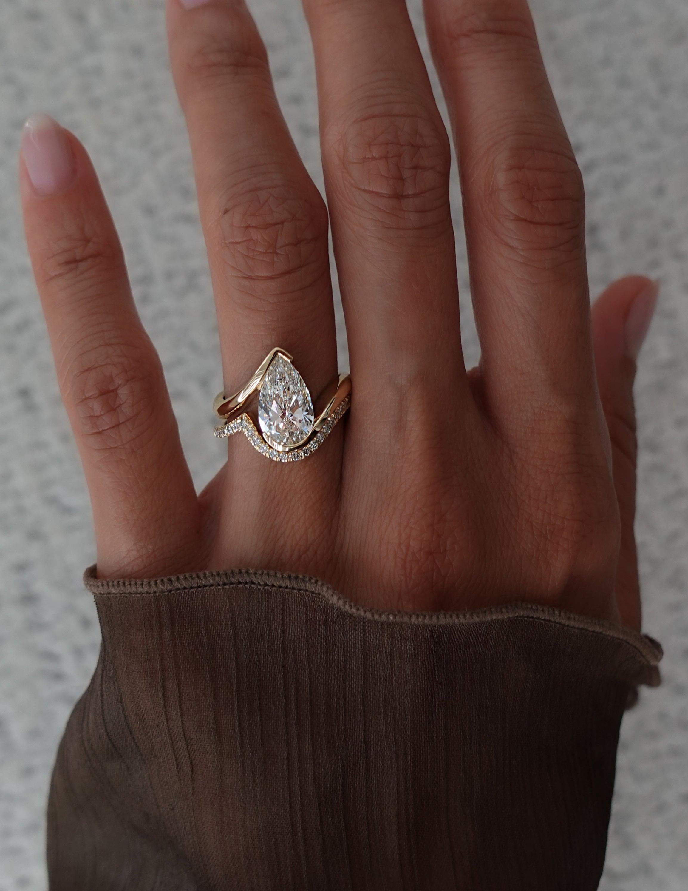 Oval Solitaire Lab Grown Diamond Engagement Ring