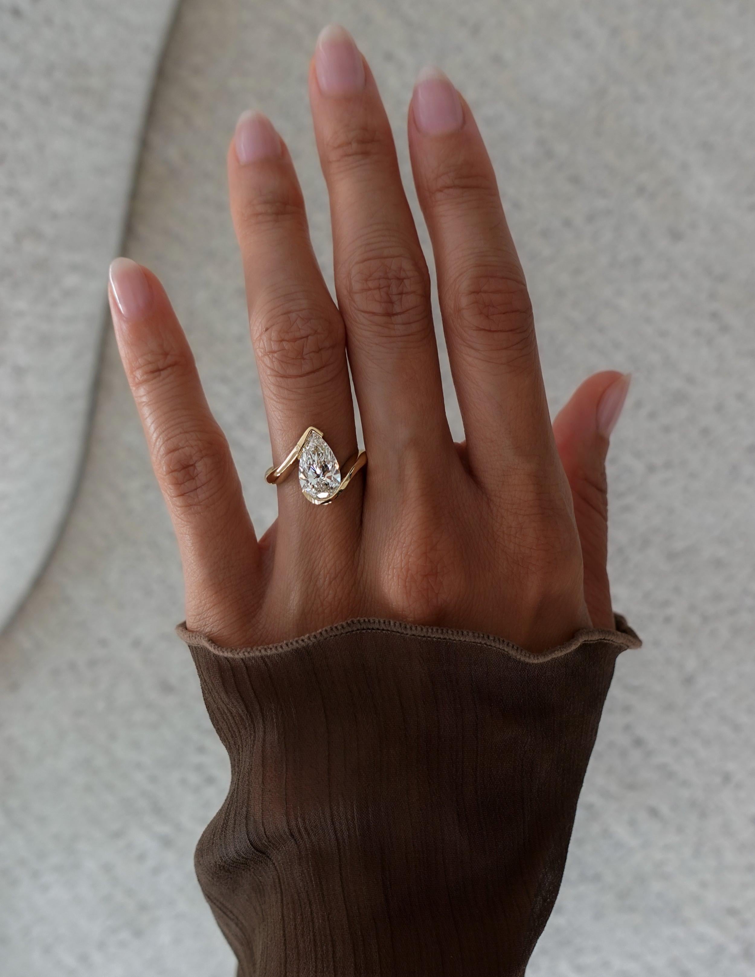 Oval Solitaire Lab Grown Diamond Engagement Ring