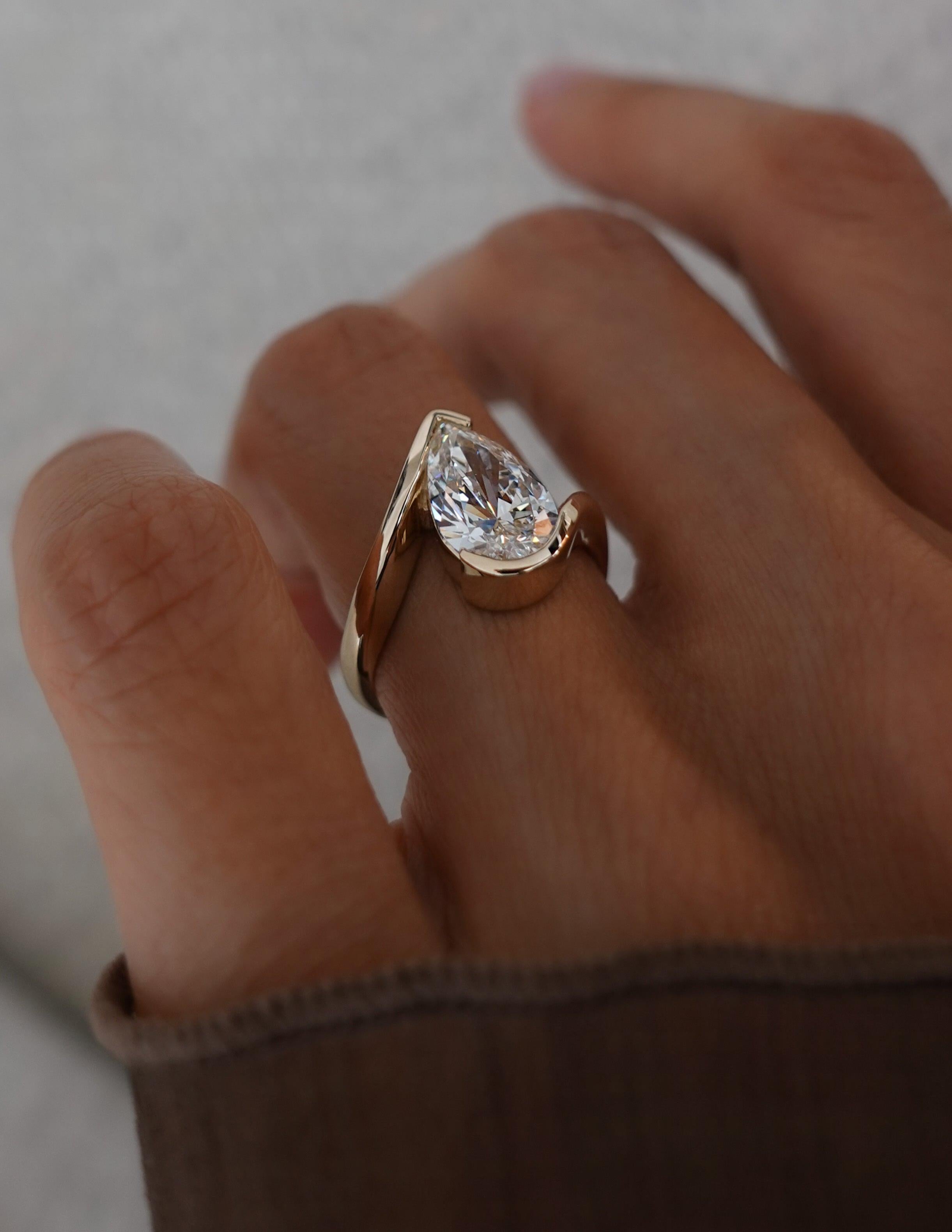 Oval Solitaire Lab Grown Diamond Engagement Ring