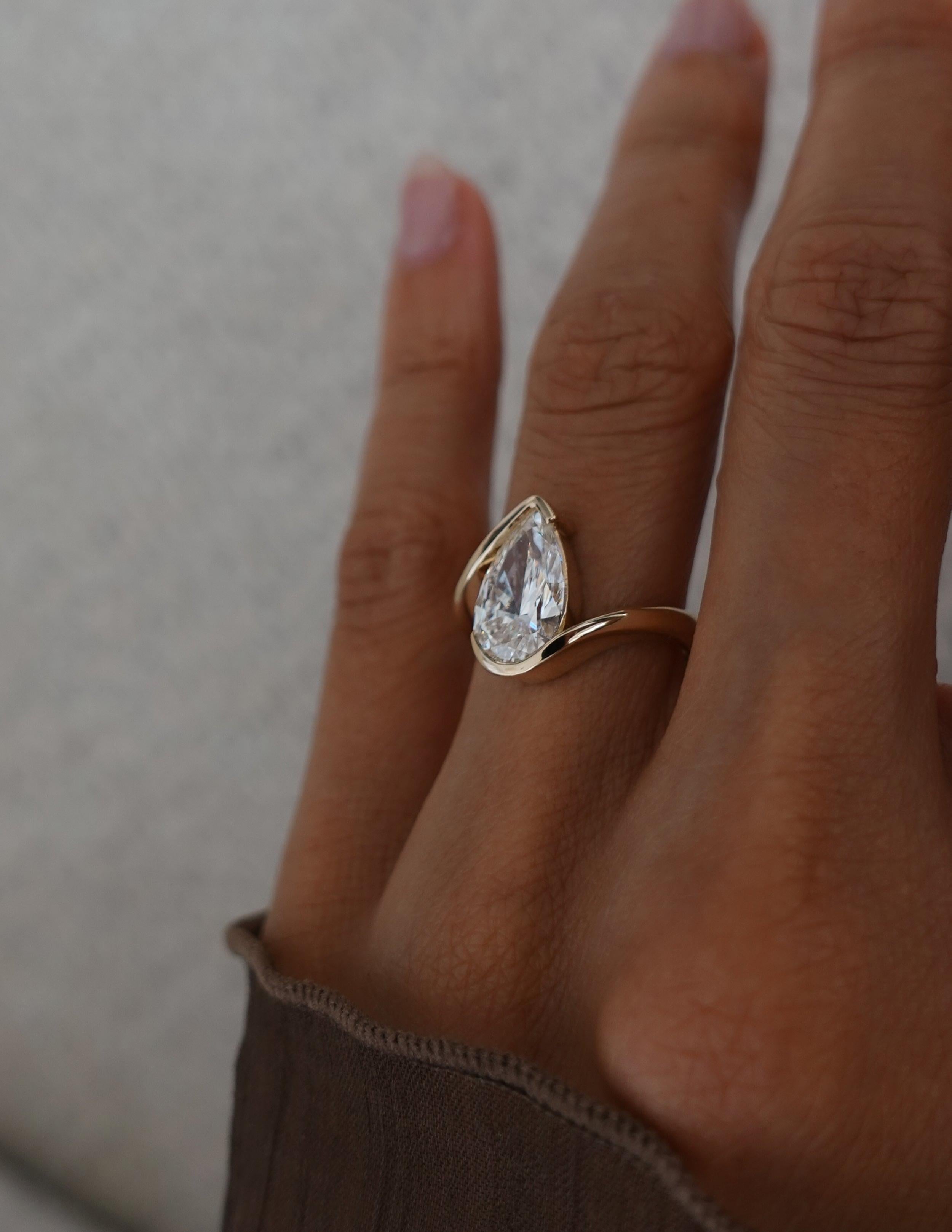 Oval Solitaire Lab Grown Diamond Engagement Ring