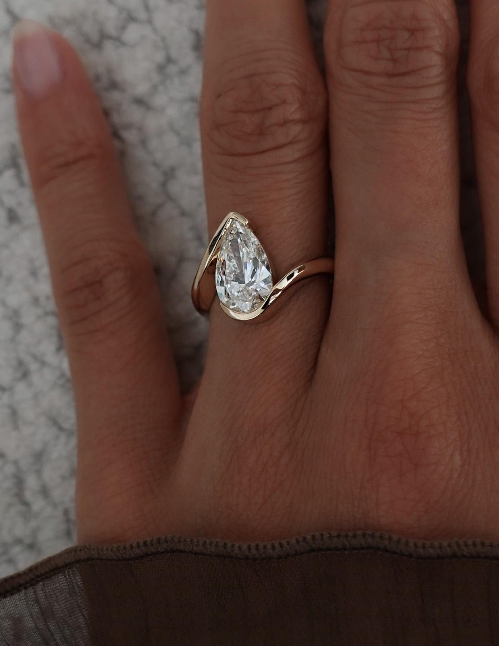 Oval Solitaire Lab Grown Diamond Engagement Ring