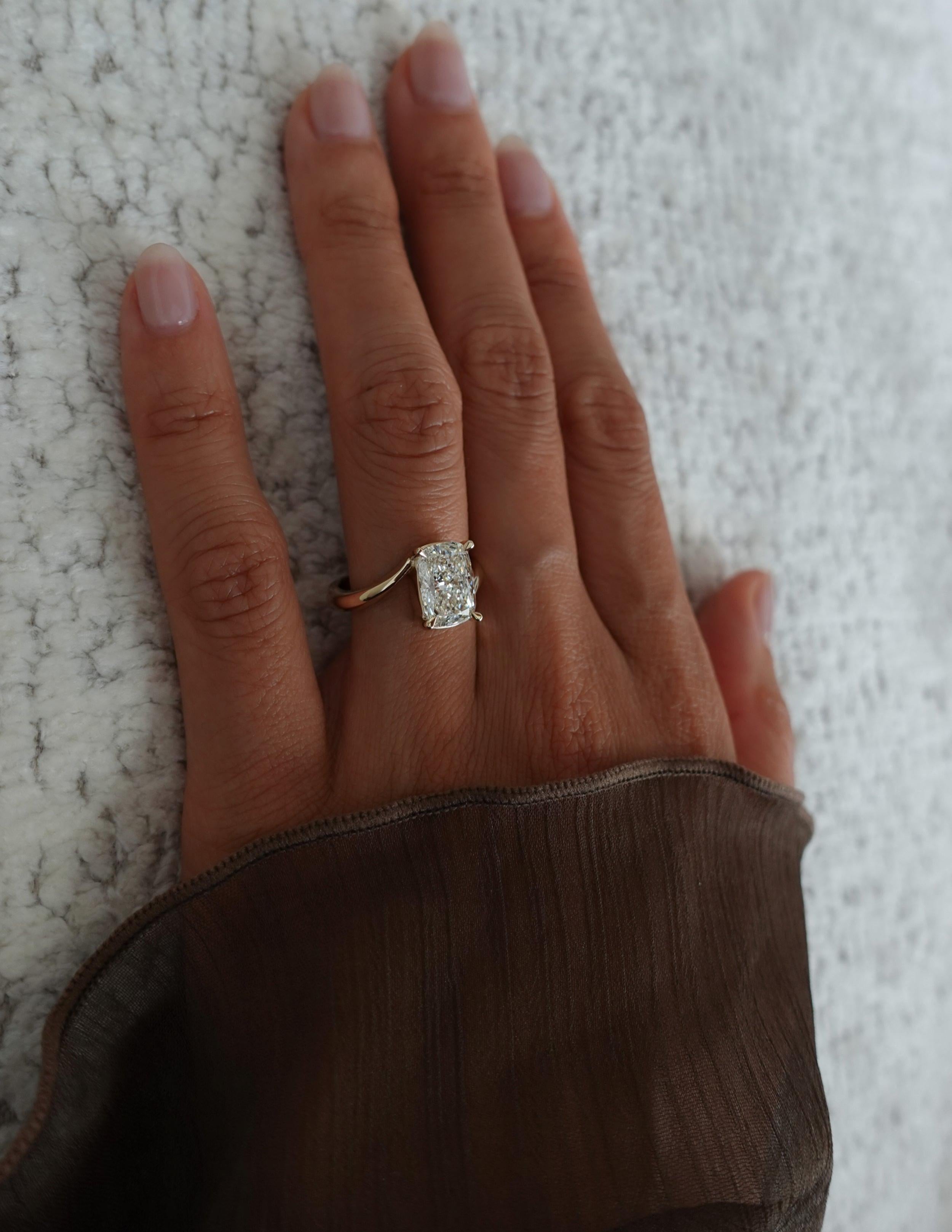 Oval Solitaire Lab Grown Diamond Engagement Ring