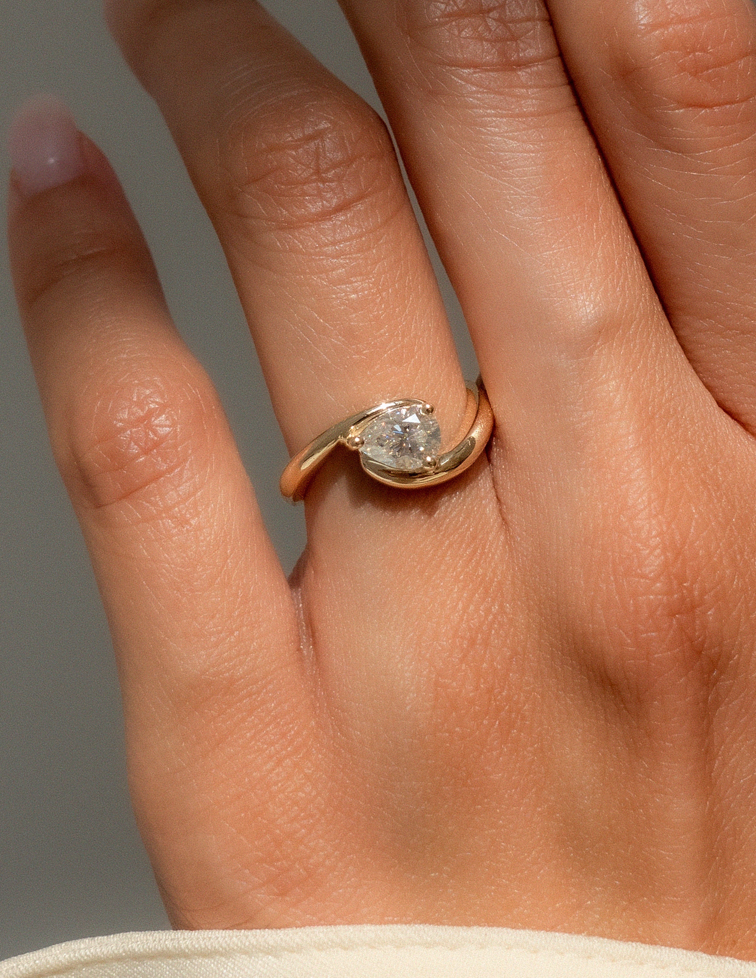 Oval Solitaire Lab Grown Diamond Engagement Ring