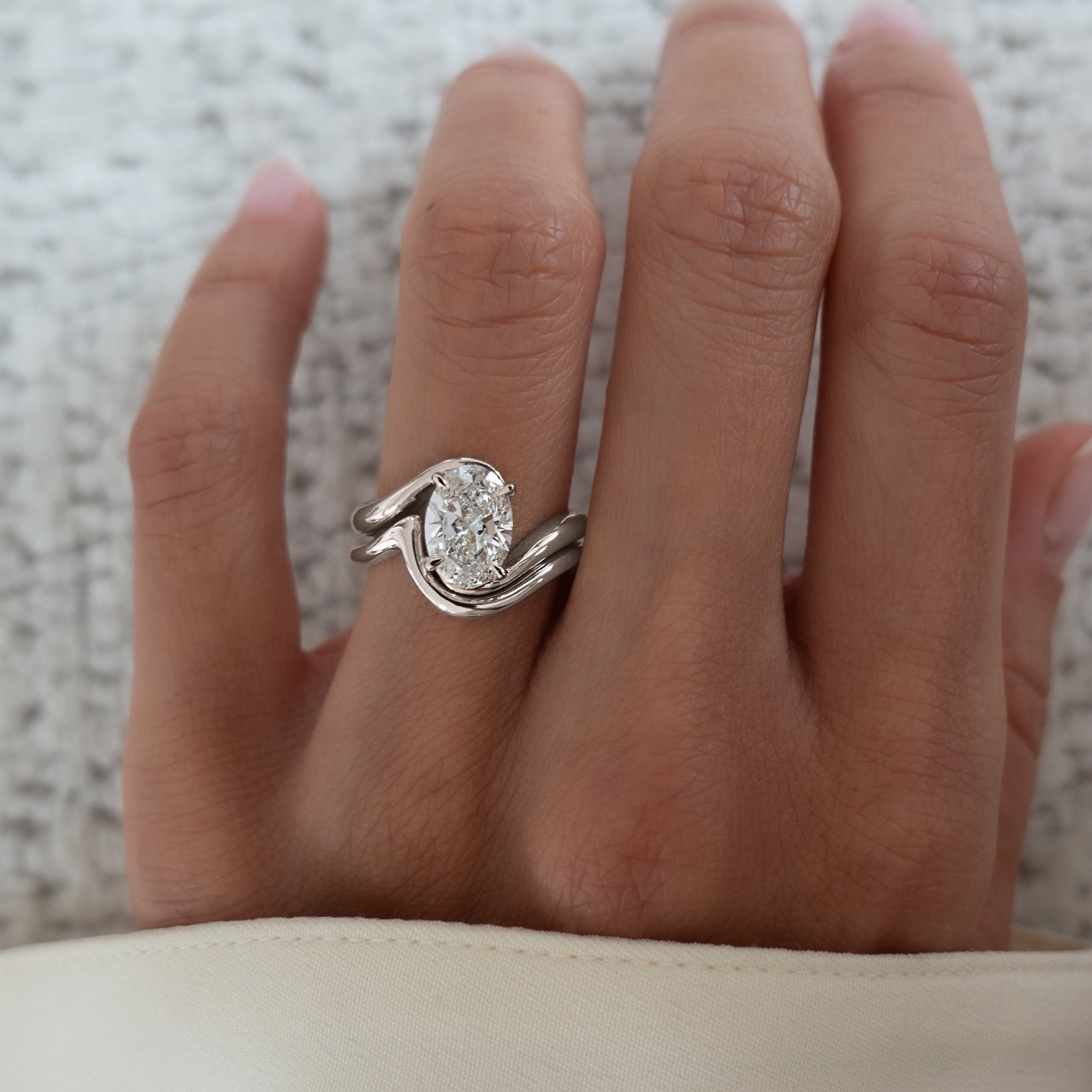 1.5 CT Oval Lab Grown Diamond Bridal Set