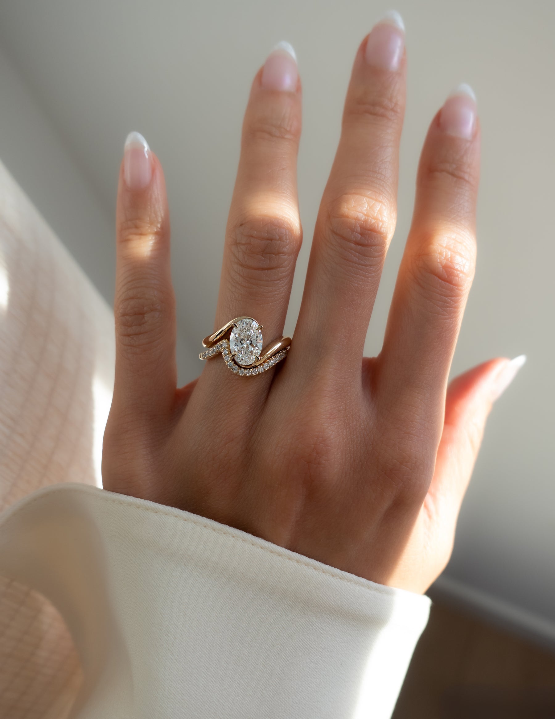 1.5 CT Oval Lab Grown Diamond Bridal Set