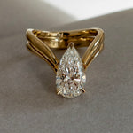 2.5 CT Pear Lab Grown Diamond Bridal Set