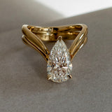 2.5 CT Pear Lab Grown Diamond Bridal Set