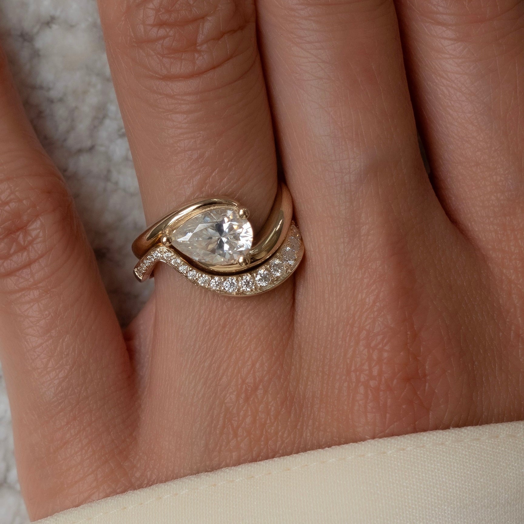 1.5 CT Pear Lab Grown Diamond Bridal Set
