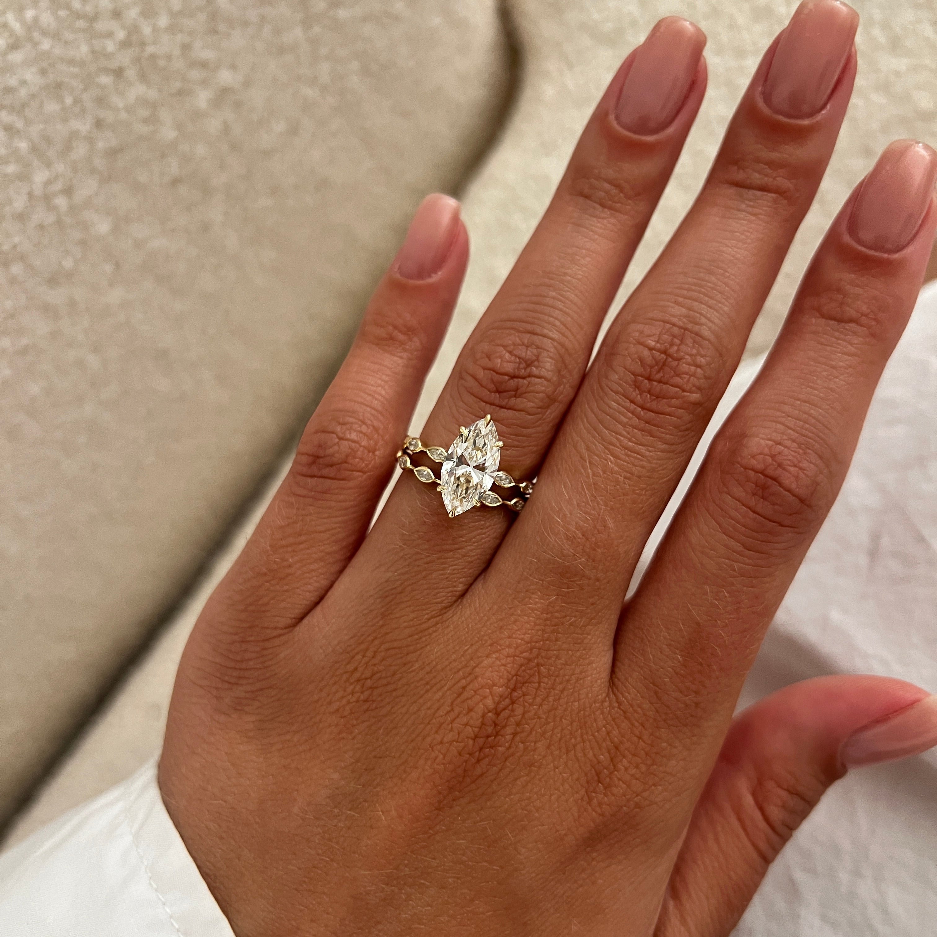 [C_SIZE] [C_Shape] [Style] Lab Grown Diamond Bridal Ring Set