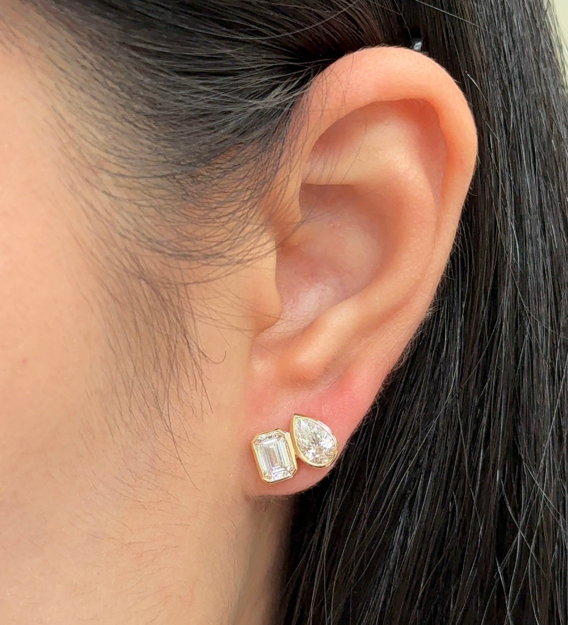 0.23 CT Round Lab Grown Diamond Stud Earrings
