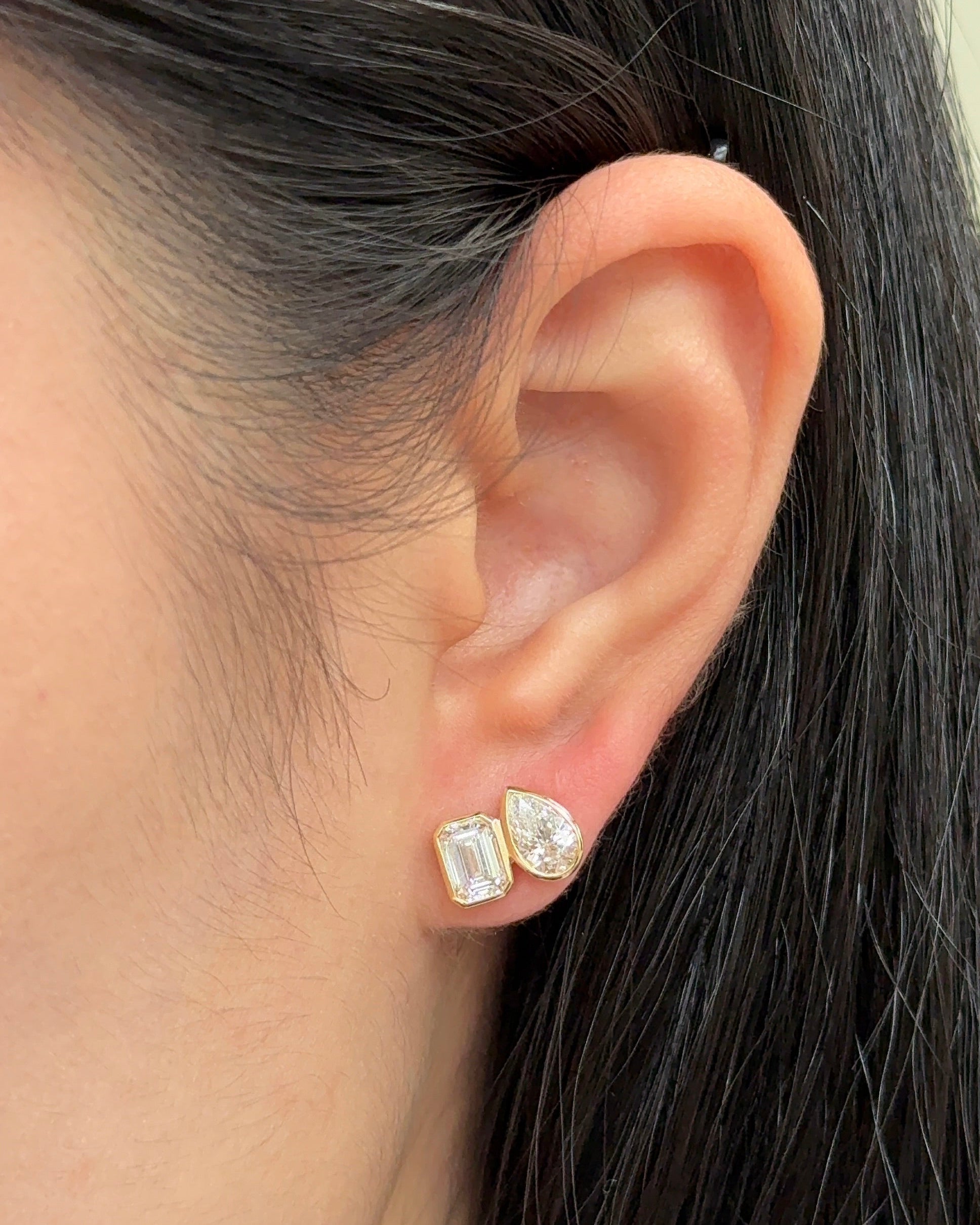 0.23 CT Round Lab Grown Diamond Stud Earrings