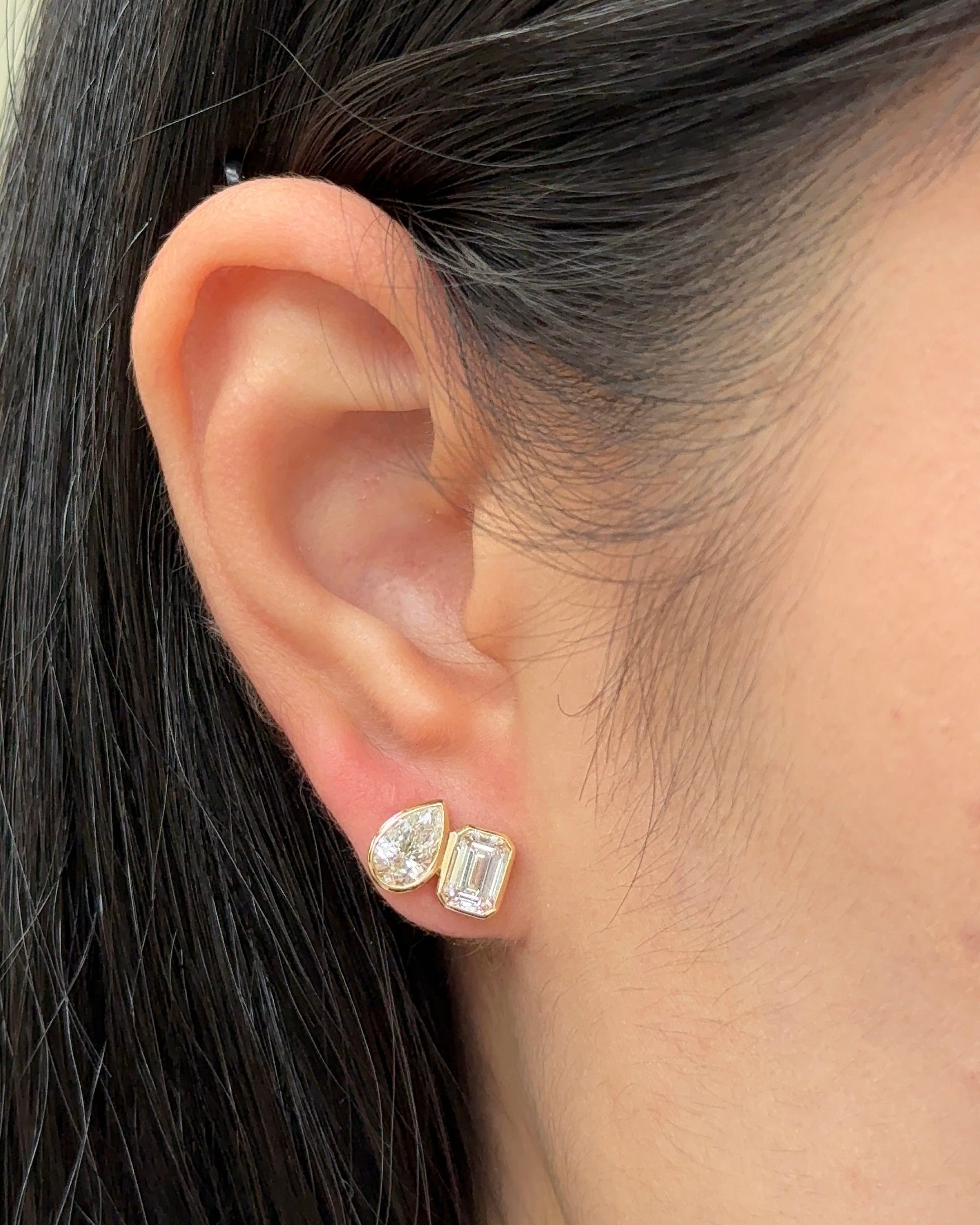 0.23 CT Round Lab Grown Diamond Stud Earrings