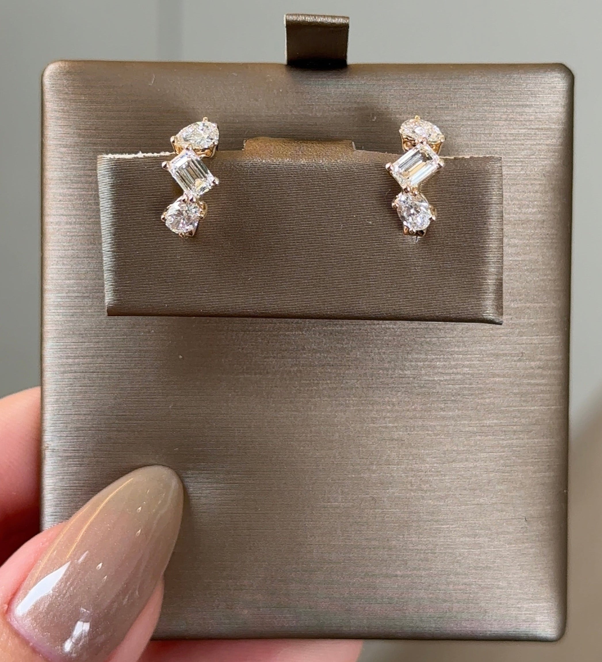 0.23 CT Round Lab Grown Diamond Stud Earrings