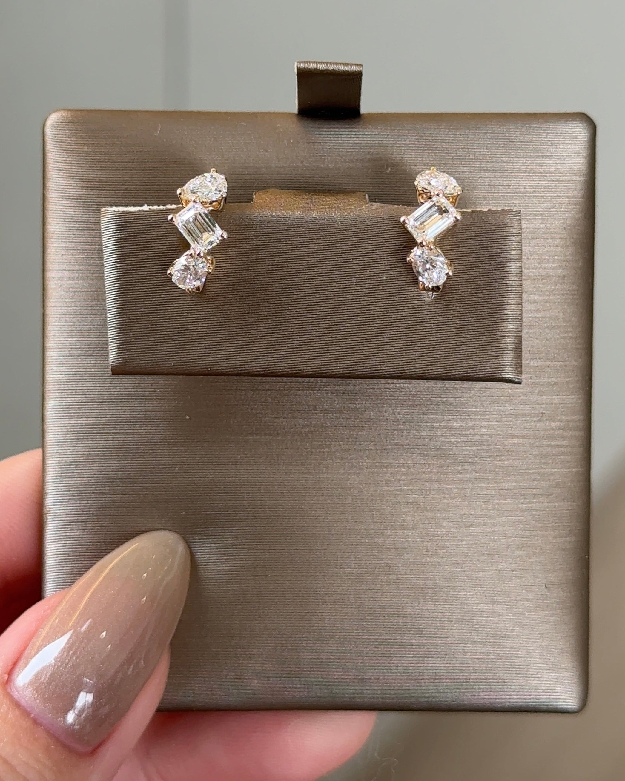 0.23 CT Round Lab Grown Diamond Stud Earrings