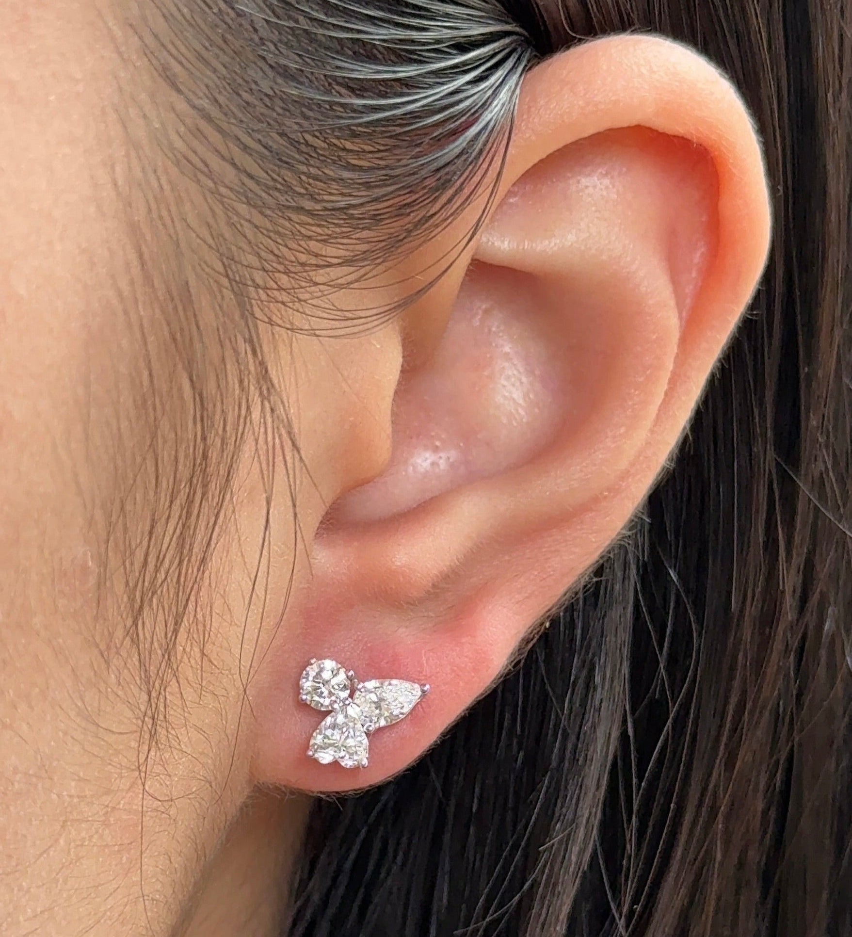 0.23 CT Round Lab Grown Diamond Stud Earrings