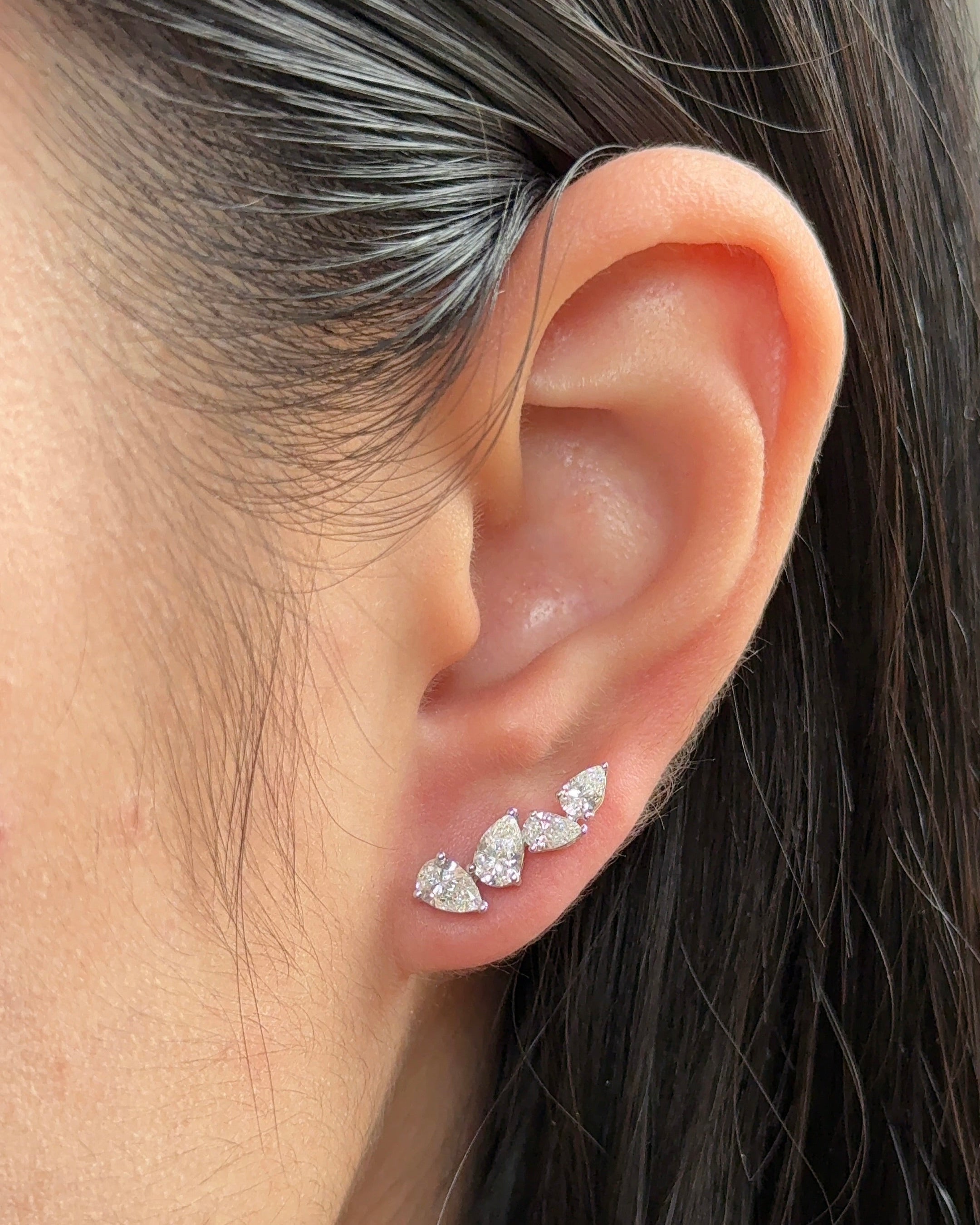 0.23 CT Round Lab Grown Diamond Stud Earrings