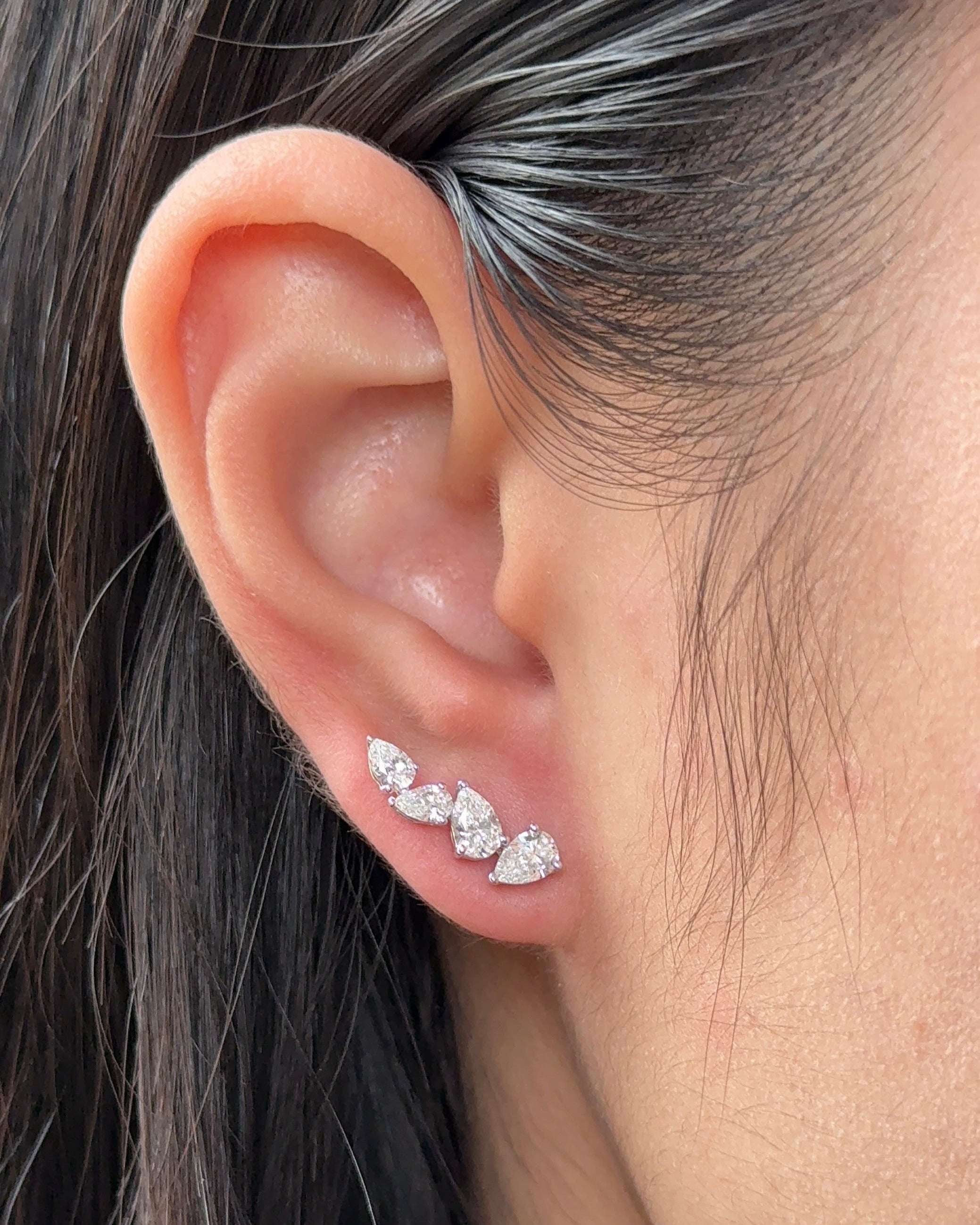 0.23 CT Round Lab Grown Diamond Stud Earrings