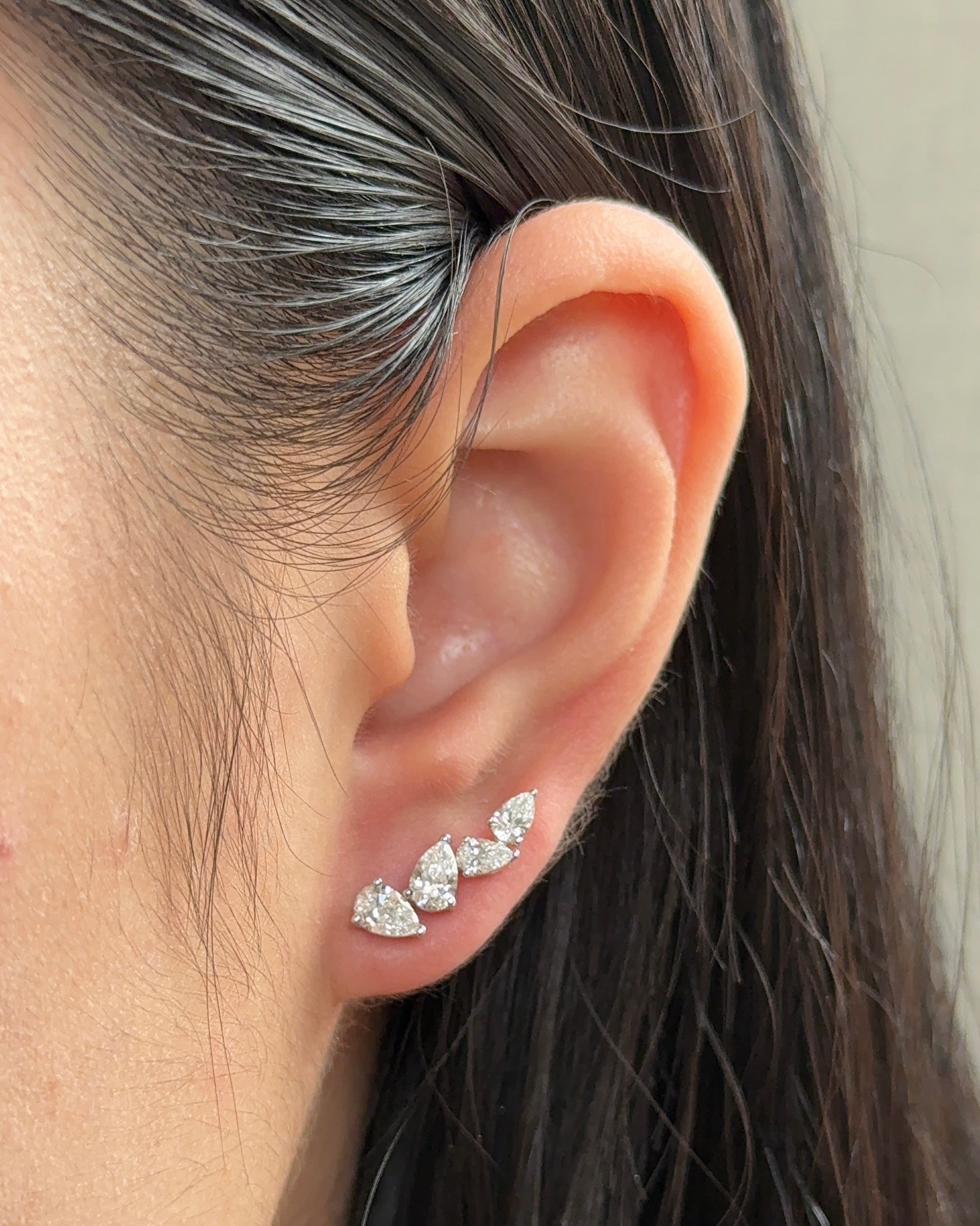 0.23 CT Round Lab Grown Diamond Stud Earrings
