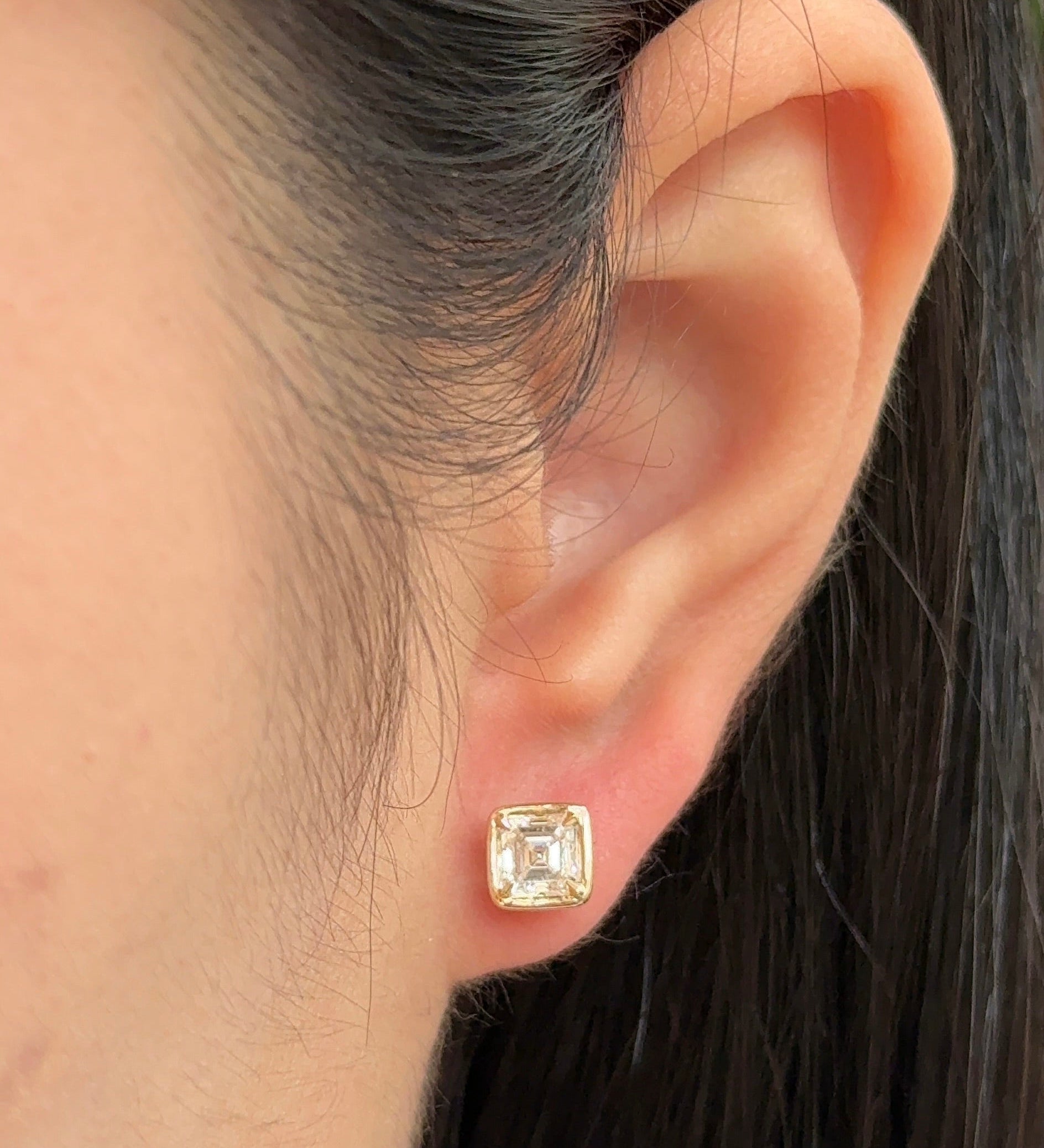 0.23 CT Round Lab Grown Diamond Stud Earrings