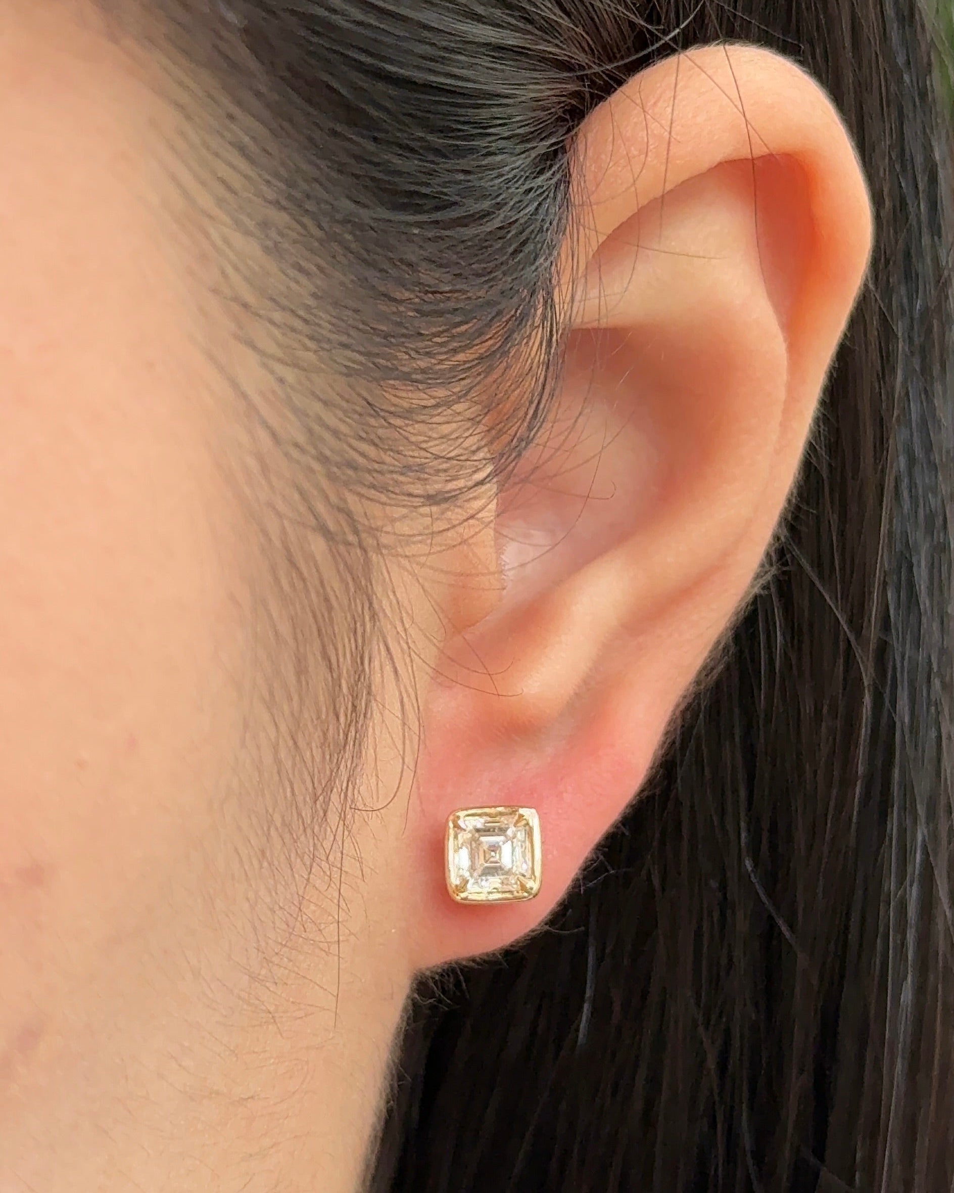 0.23 CT Round Lab Grown Diamond Stud Earrings