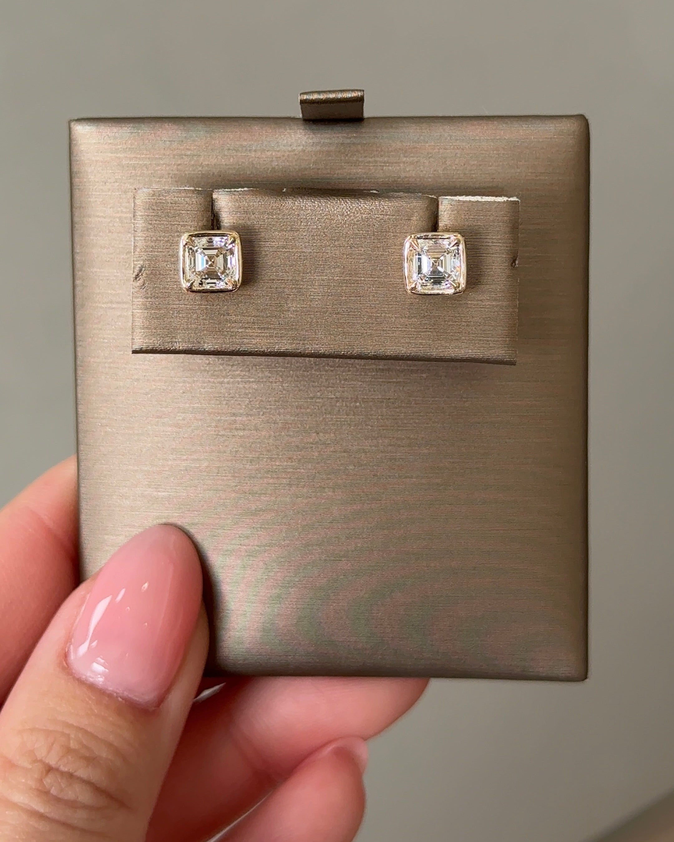 0.23 CT Round Lab Grown Diamond Stud Earrings
