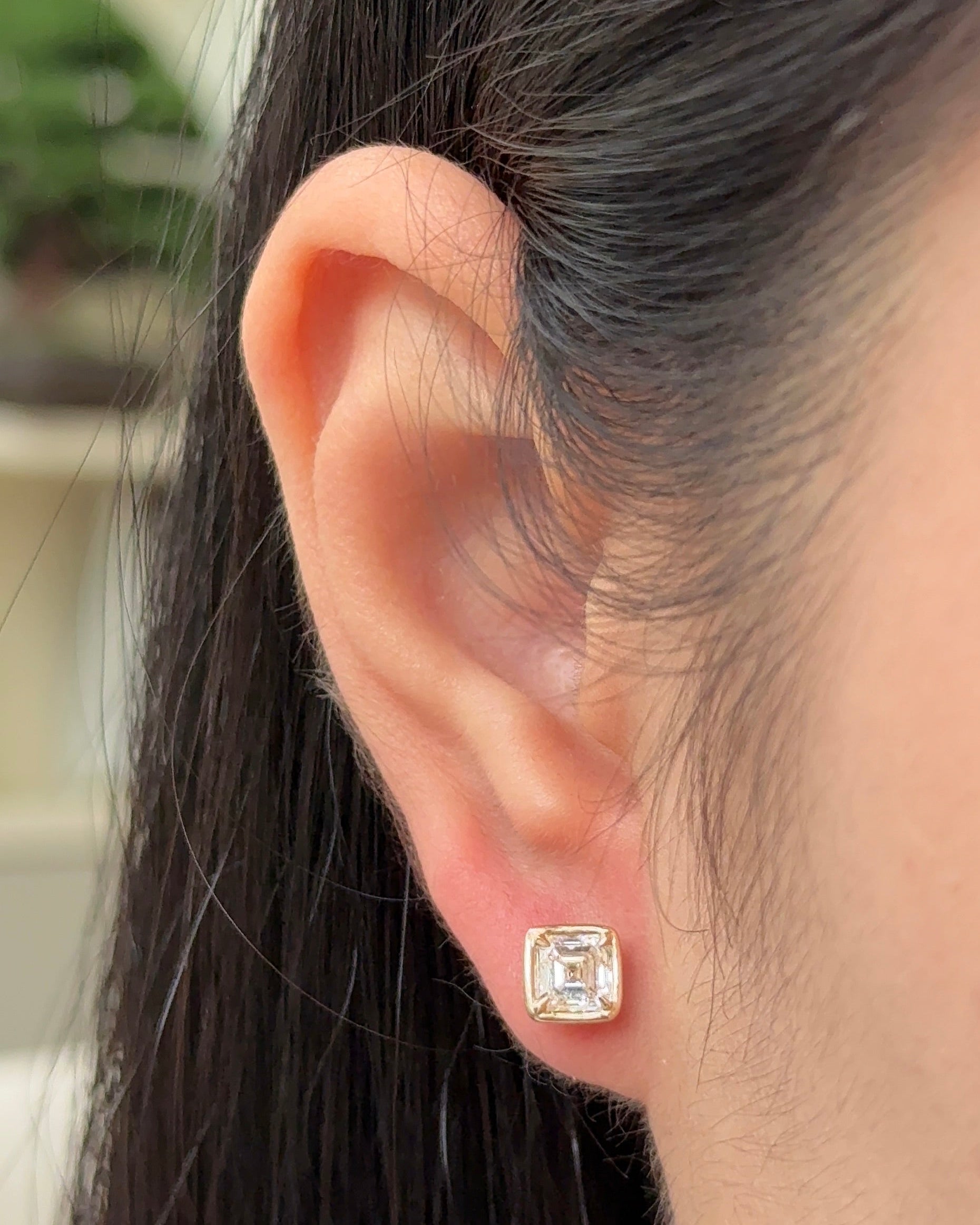 0.23 CT Round Lab Grown Diamond Stud Earrings