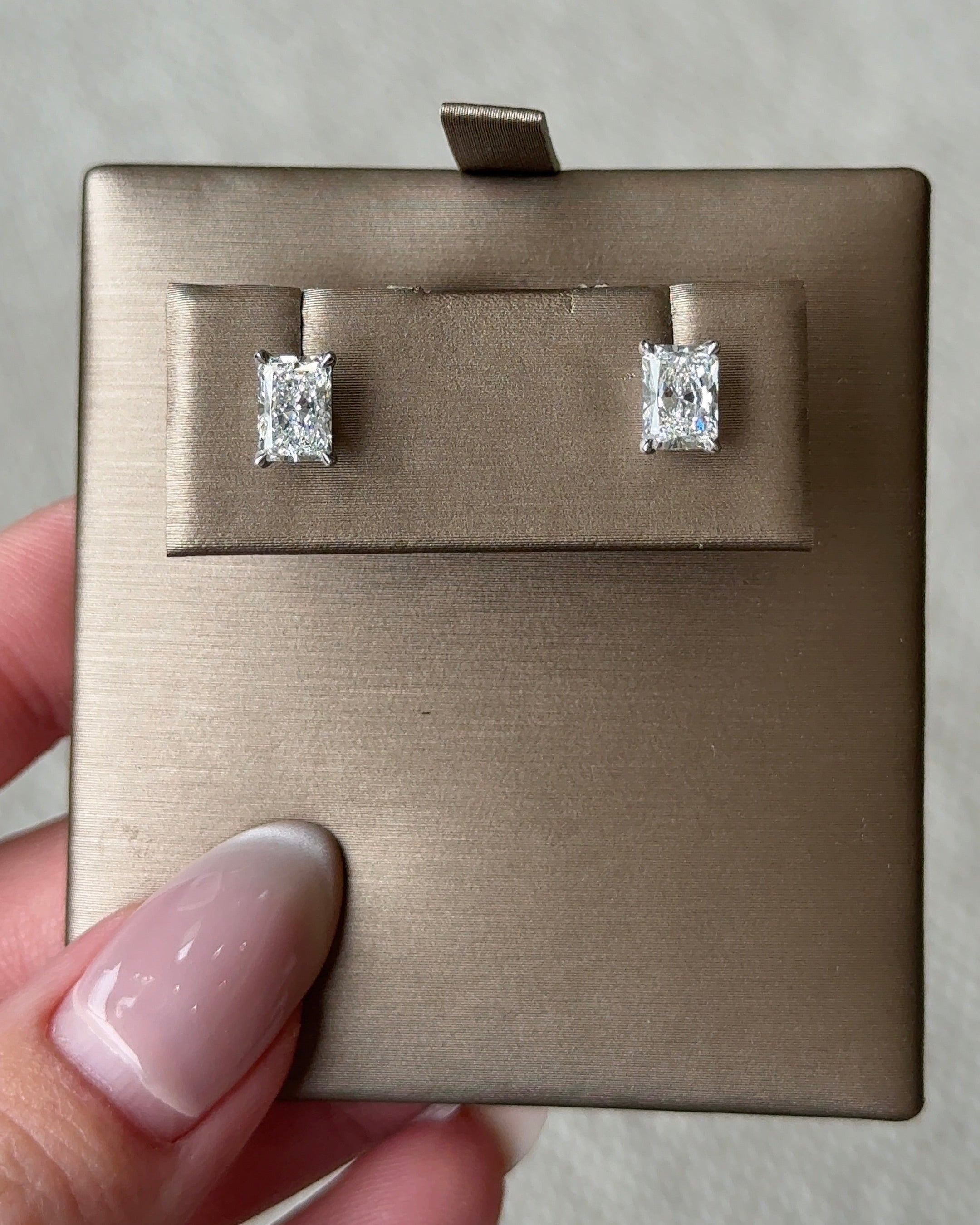 0.23 CT Round Lab Grown Diamond Stud Earrings