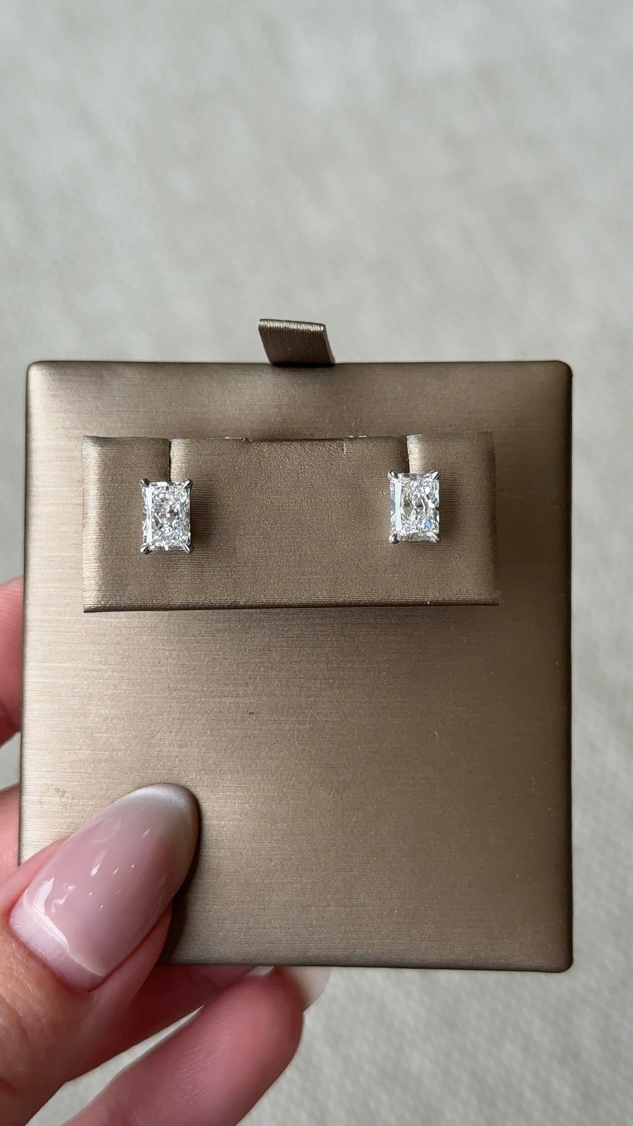 0.23 CT Round Lab Grown Diamond Stud Earrings