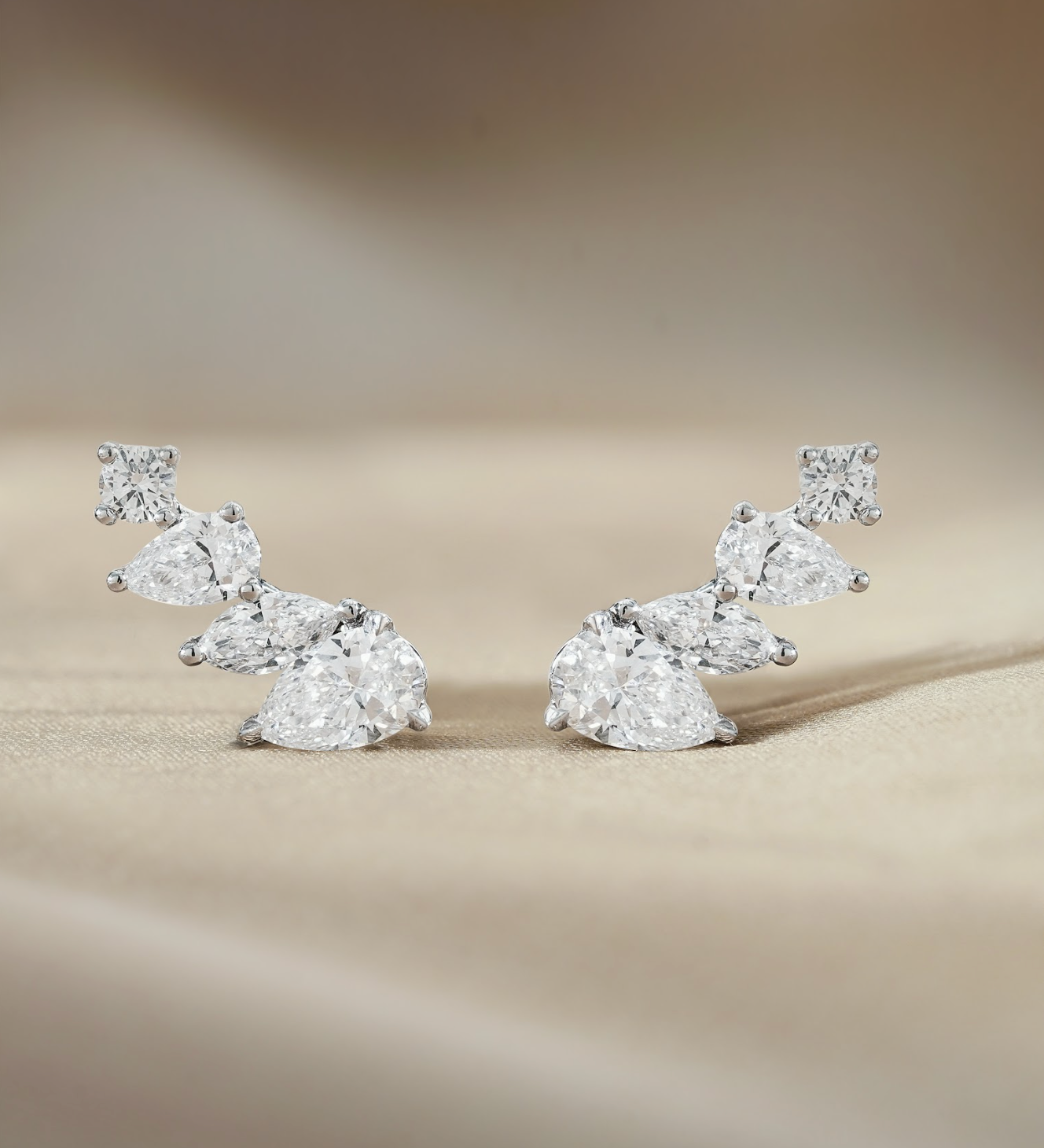 0.23 CT Round Lab Grown Diamond Stud Earrings